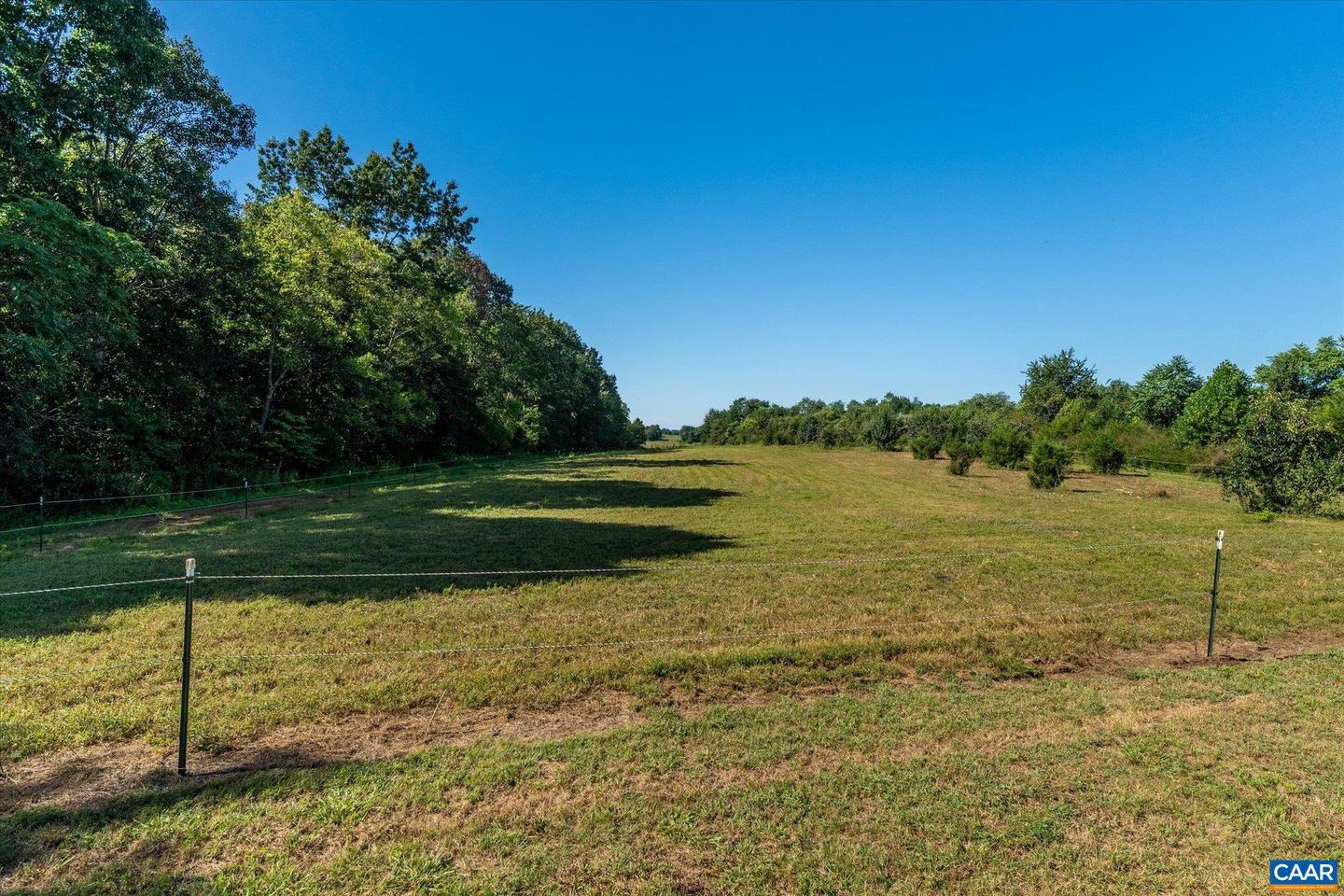 27233 HORSESHOE RD, CULPEPER, Virginia 22701, 4 Bedrooms Bedrooms, ,3 BathroomsBathrooms,Residential,For Sale,27233 HORSESHOE RD,668488 MLS # 668488