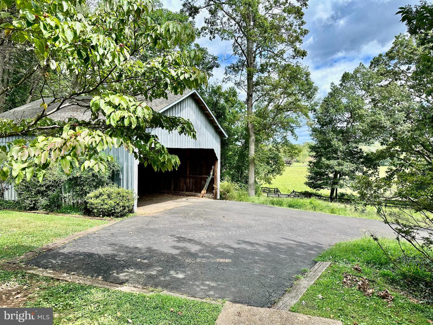 7038 BEACONSFIELD LN, WARRENTON, Virginia 20187, 2 Bedrooms Bedrooms, ,3 BathroomsBathrooms,Residential,For Sale,7038 BEACONSFIELD LN,VAFQ2018078 MLS # VAFQ2018078