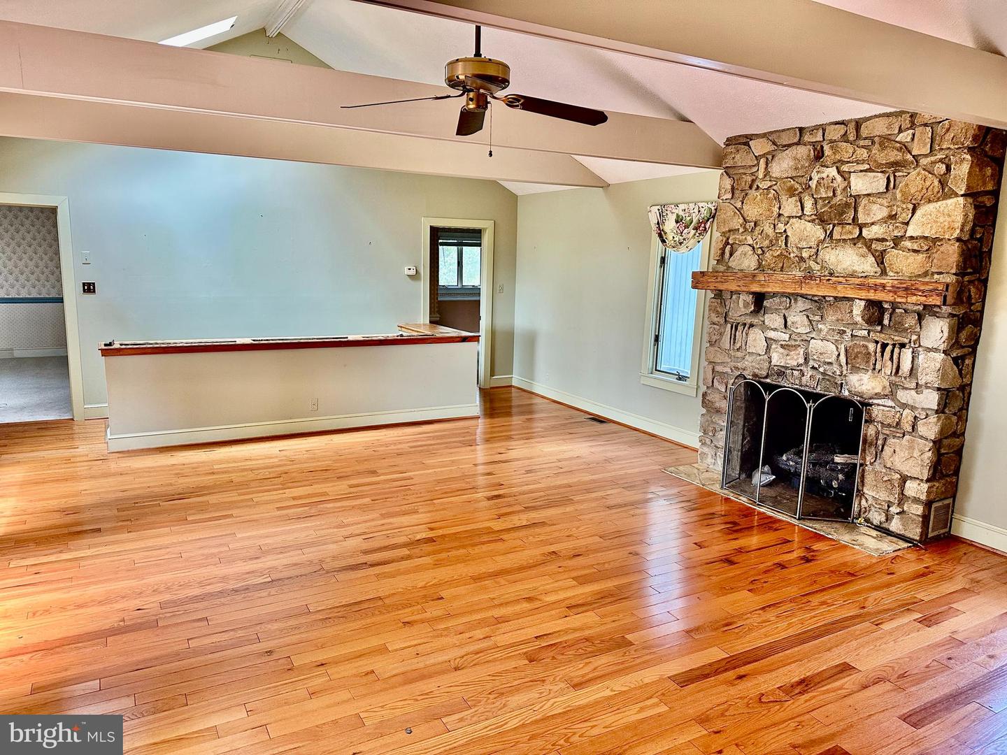 7038 BEACONSFIELD LN, WARRENTON, Virginia 20187, 2 Bedrooms Bedrooms, ,3 BathroomsBathrooms,Residential,For Sale,7038 BEACONSFIELD LN,VAFQ2018078 MLS # VAFQ2018078