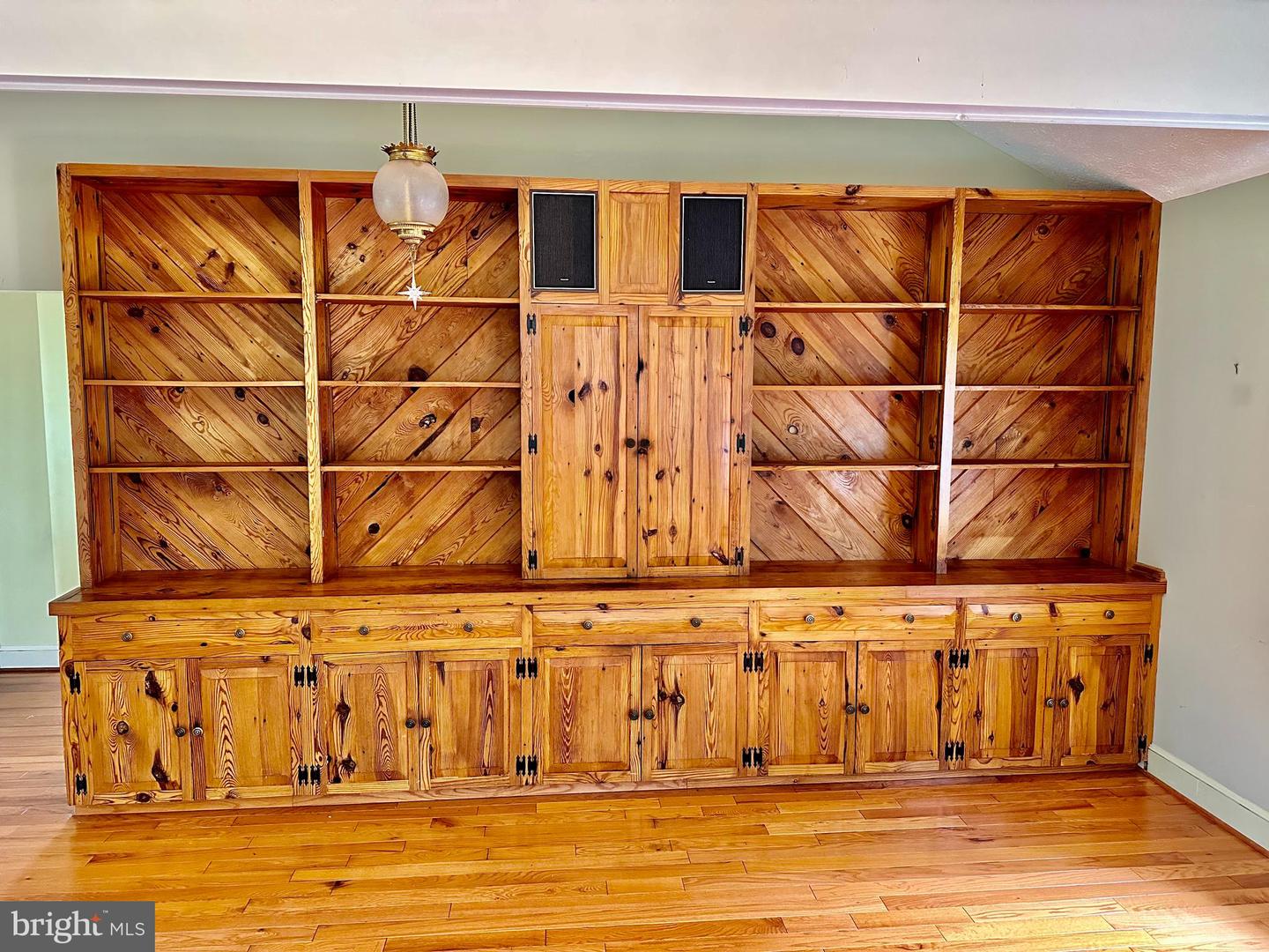 7038 BEACONSFIELD LN, WARRENTON, Virginia 20187, 2 Bedrooms Bedrooms, ,3 BathroomsBathrooms,Residential,For Sale,7038 BEACONSFIELD LN,VAFQ2018078 MLS # VAFQ2018078