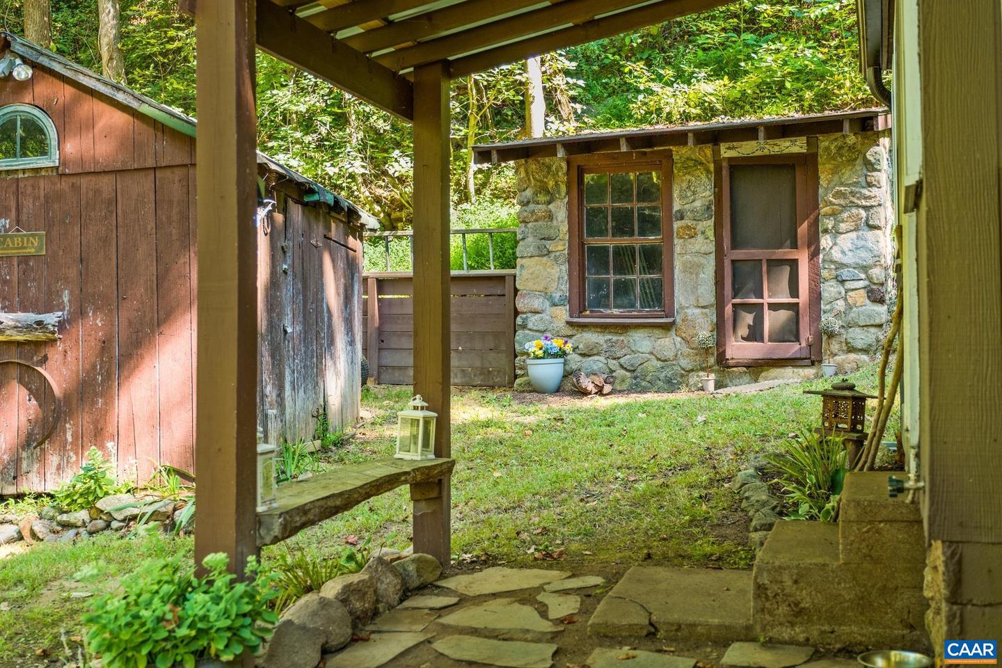 2960 BEECH GROVE RD, ROSELAND, Virginia 22967, 2 Bedrooms Bedrooms, ,1 BathroomBathrooms,Residential,For Sale,2960 BEECH GROVE RD,668747 MLS # 668747