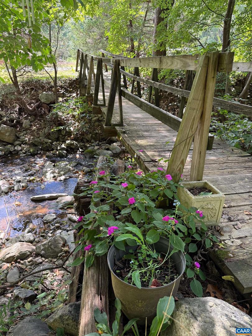 2960 BEECH GROVE RD, ROSELAND, Virginia 22967, 2 Bedrooms Bedrooms, ,1 BathroomBathrooms,Residential,For Sale,2960 BEECH GROVE RD,668747 MLS # 668747