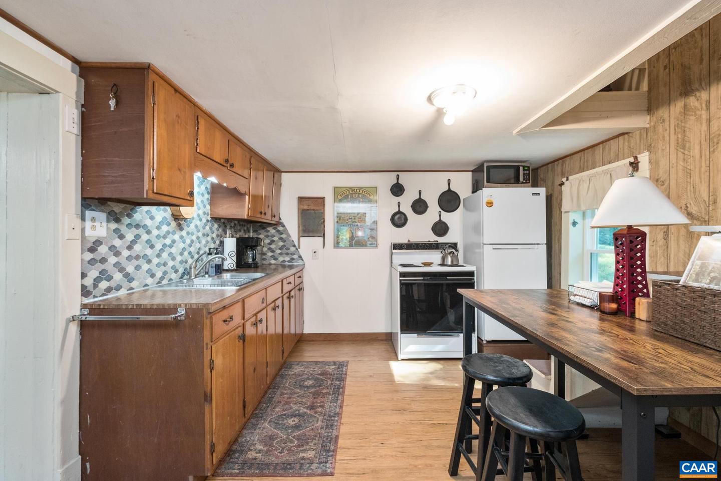 2960 BEECH GROVE RD, ROSELAND, Virginia 22967, 2 Bedrooms Bedrooms, ,1 BathroomBathrooms,Residential,For Sale,2960 BEECH GROVE RD,668747 MLS # 668747