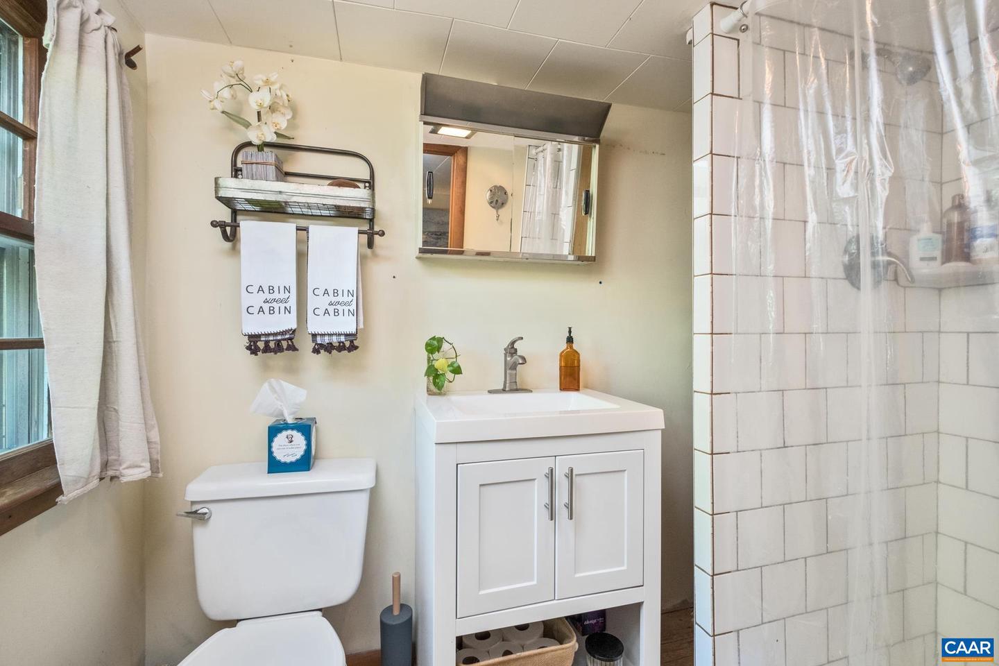 2960 BEECH GROVE RD, ROSELAND, Virginia 22967, 2 Bedrooms Bedrooms, ,1 BathroomBathrooms,Residential,For Sale,2960 BEECH GROVE RD,668747 MLS # 668747