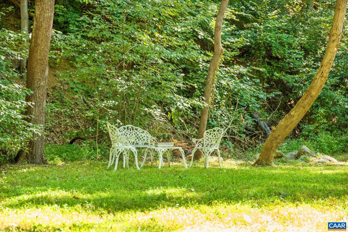 2960 BEECH GROVE RD, ROSELAND, Virginia 22967, 2 Bedrooms Bedrooms, ,1 BathroomBathrooms,Residential,For Sale,2960 BEECH GROVE RD,668747 MLS # 668747