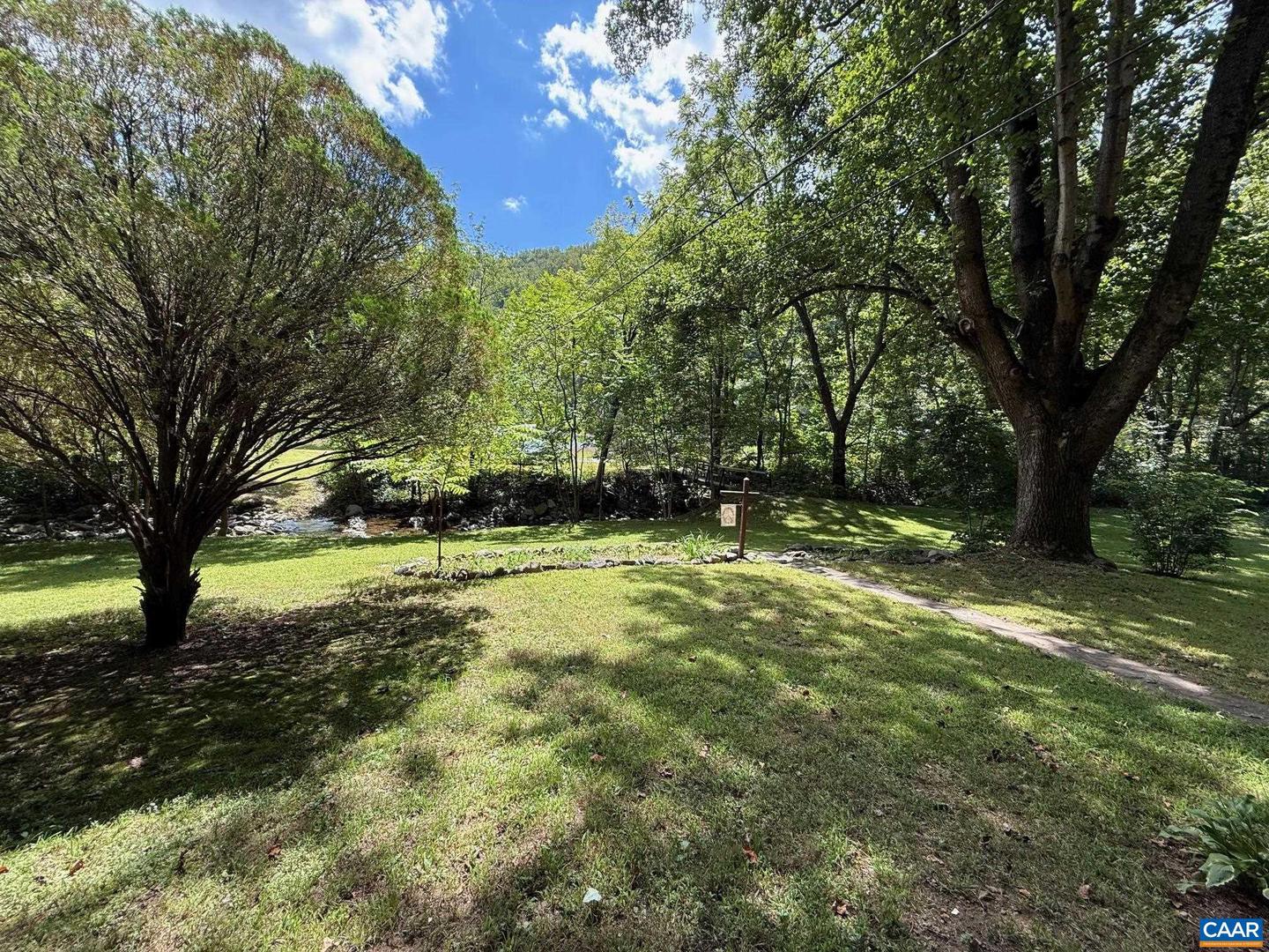 2960 BEECH GROVE RD, ROSELAND, Virginia 22967, 2 Bedrooms Bedrooms, ,1 BathroomBathrooms,Residential,For Sale,2960 BEECH GROVE RD,668747 MLS # 668747