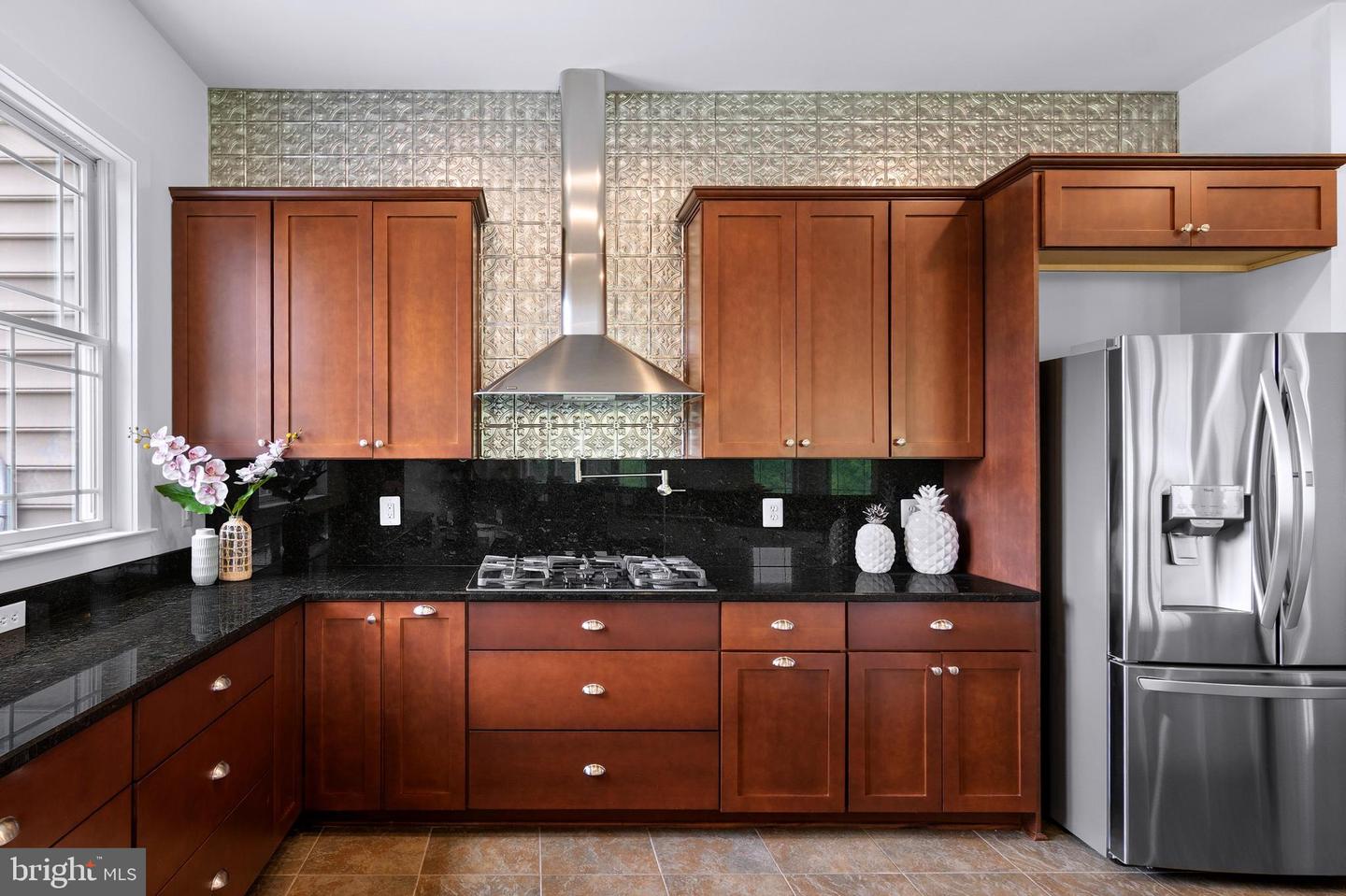 37016 LONGMOOR FARM LN, HILLSBORO, Virginia 20132, 7 Bedrooms Bedrooms, ,5 BathroomsBathrooms,Residential,For Sale,37016 LONGMOOR FARM LN,VALO2098812 MLS # VALO2098812