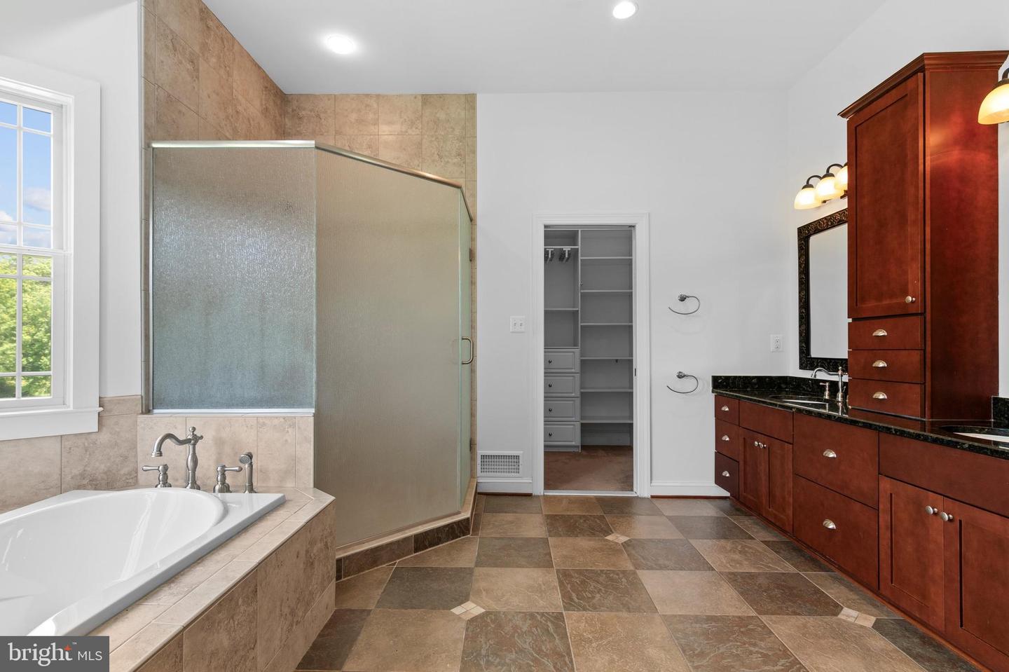 37016 LONGMOOR FARM LN, HILLSBORO, Virginia 20132, 7 Bedrooms Bedrooms, ,5 BathroomsBathrooms,Residential,For Sale,37016 LONGMOOR FARM LN,VALO2098812 MLS # VALO2098812