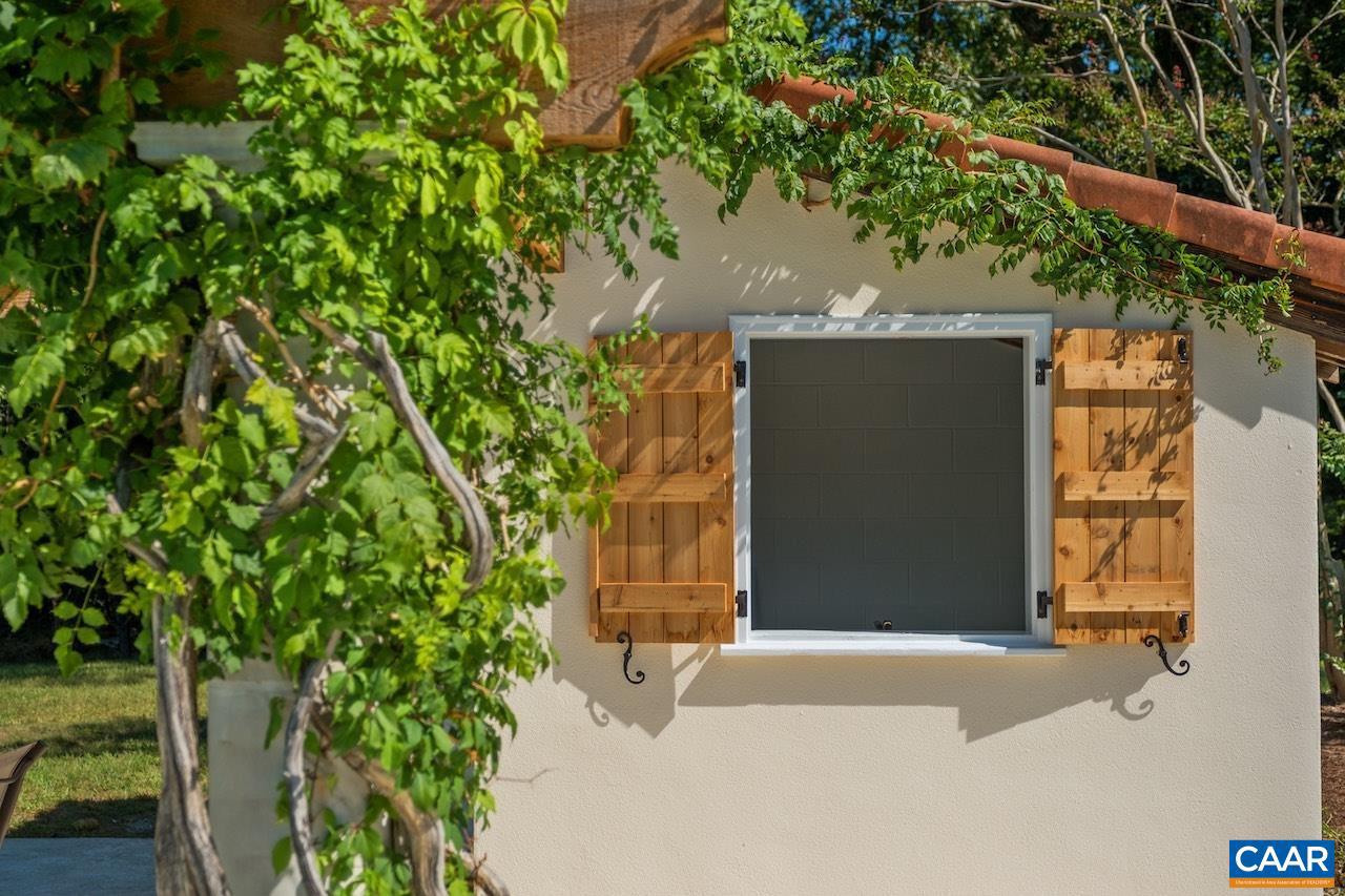 8540 TAYLOR CREEK RD, AFTON, Virginia 22920, 5 Bedrooms Bedrooms, ,3 BathroomsBathrooms,Residential,For Sale,8540 TAYLOR CREEK RD,668777 MLS # 668777 8540 TAYLOR CREEK RD, AFTON, Virginia 22920, 5 Bedrooms Bedrooms, ,3 BathroomsBathrooms,Residential,For Sale,8540 TAYLOR CREEK RD,668777 MLS # 668777