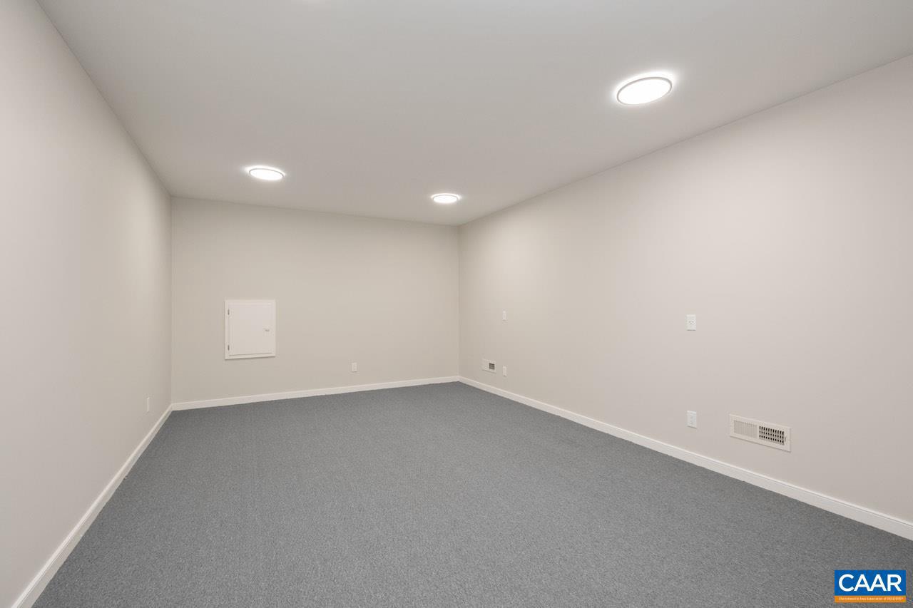 8540 TAYLOR CREEK RD, AFTON, Virginia 22920, 5 Bedrooms Bedrooms, ,3 BathroomsBathrooms,Residential,For Sale,8540 TAYLOR CREEK RD,668777 MLS # 668777 8540 TAYLOR CREEK RD, AFTON, Virginia 22920, 5 Bedrooms Bedrooms, ,3 BathroomsBathrooms,Residential,For Sale,8540 TAYLOR CREEK RD,668777 MLS # 668777