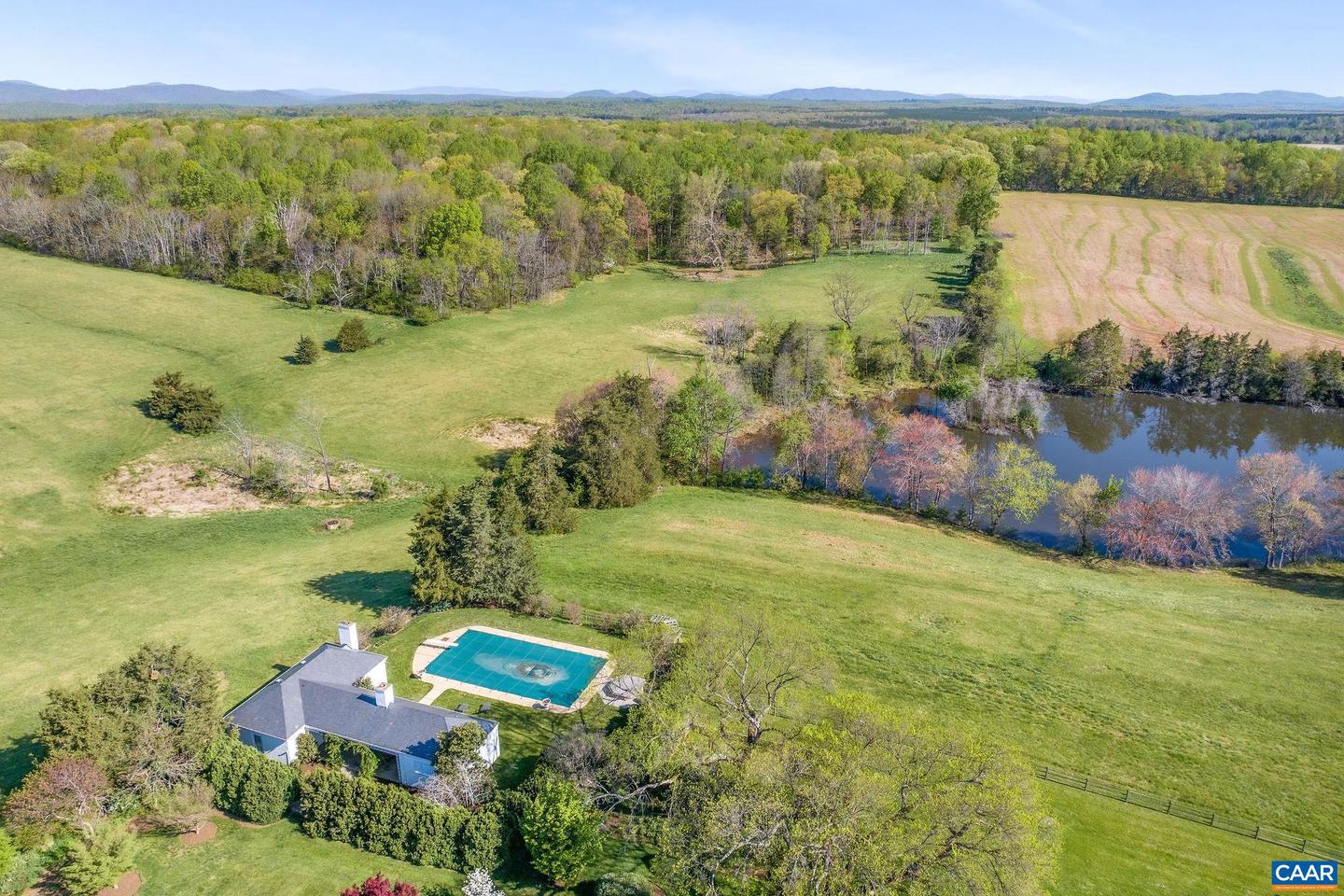 2328 LIBERTY CORNER RD, ESMONT, Virginia 22937, 4 Bedrooms Bedrooms, ,3 BathroomsBathrooms,Residential,For Sale,2328 LIBERTY CORNER RD,661342 MLS # 661342 2328 LIBERTY CORNER RD, ESMONT, Virginia 22937, 4 Bedrooms Bedrooms, ,3 BathroomsBathrooms,Residential,For Sale,2328 LIBERTY CORNER RD,661342 MLS # 661342