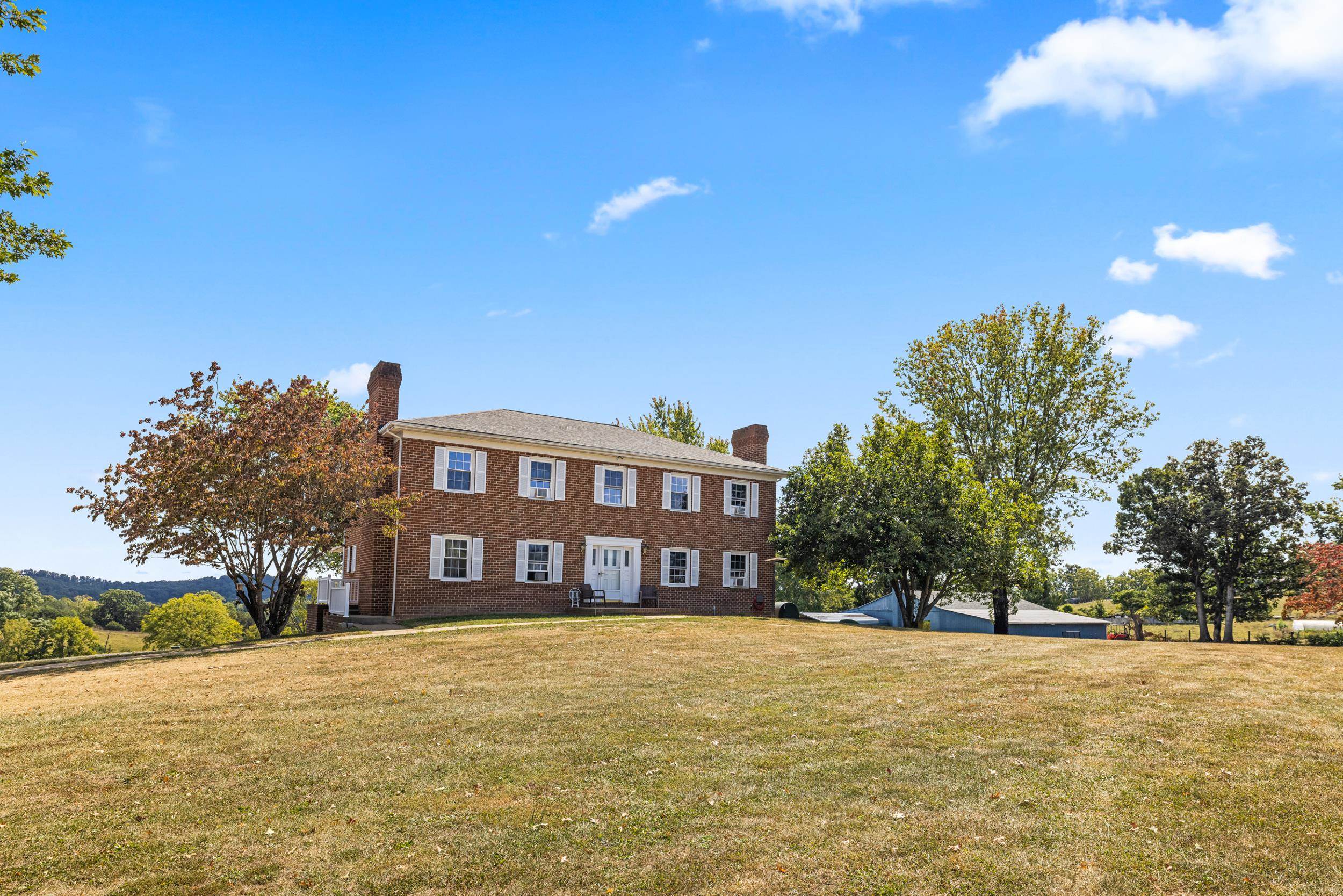 1370 MIDDLEBROOK RD, STAUNTON, Virginia 24401, 5 Bedrooms Bedrooms, ,4 BathroomsBathrooms,Residential,14,1370 MIDDLEBROOK RD,669053 MLS # 669053