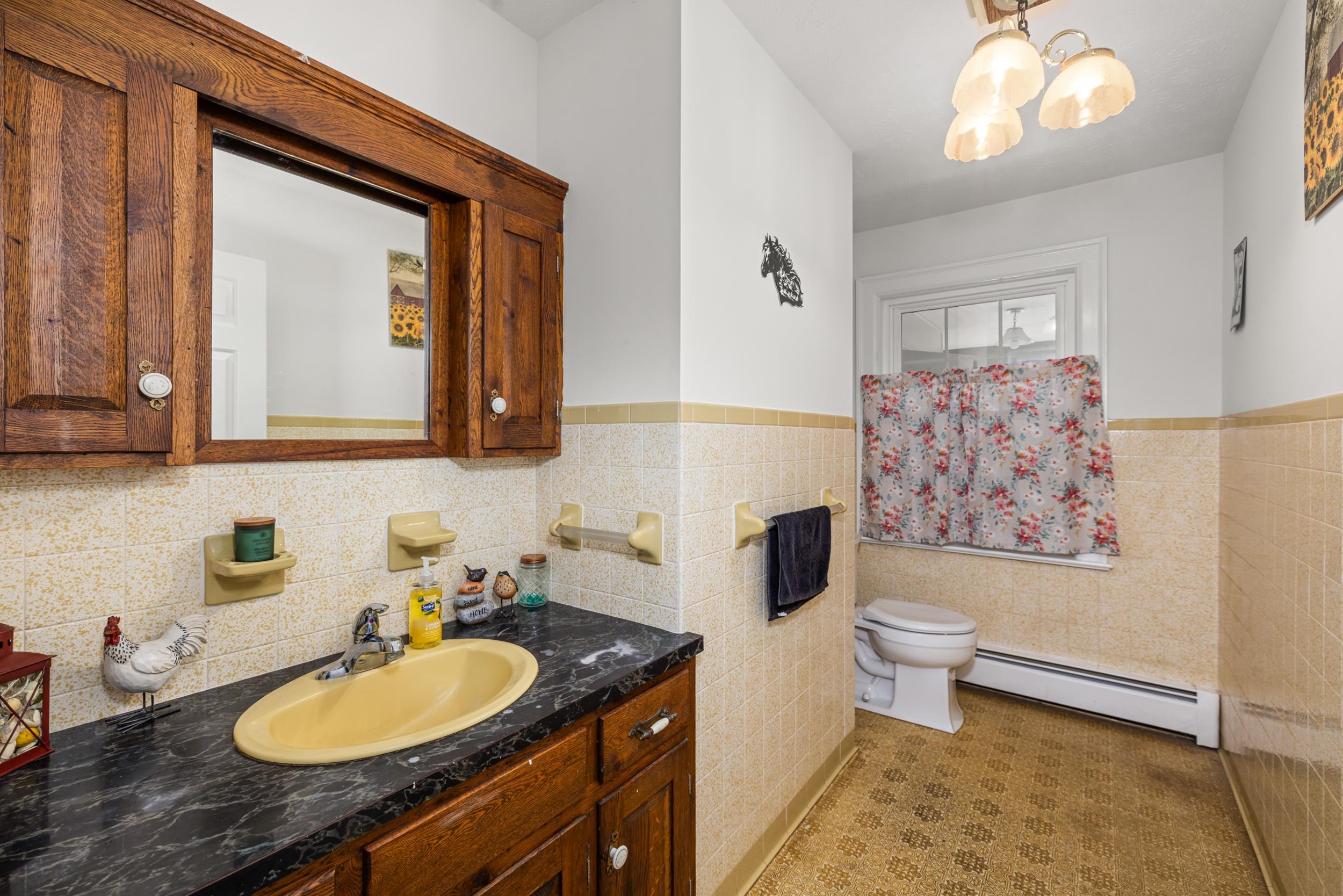 1370 MIDDLEBROOK RD, STAUNTON, Virginia 24401, 5 Bedrooms Bedrooms, ,4 BathroomsBathrooms,Residential,14,1370 MIDDLEBROOK RD,669053 MLS # 669053