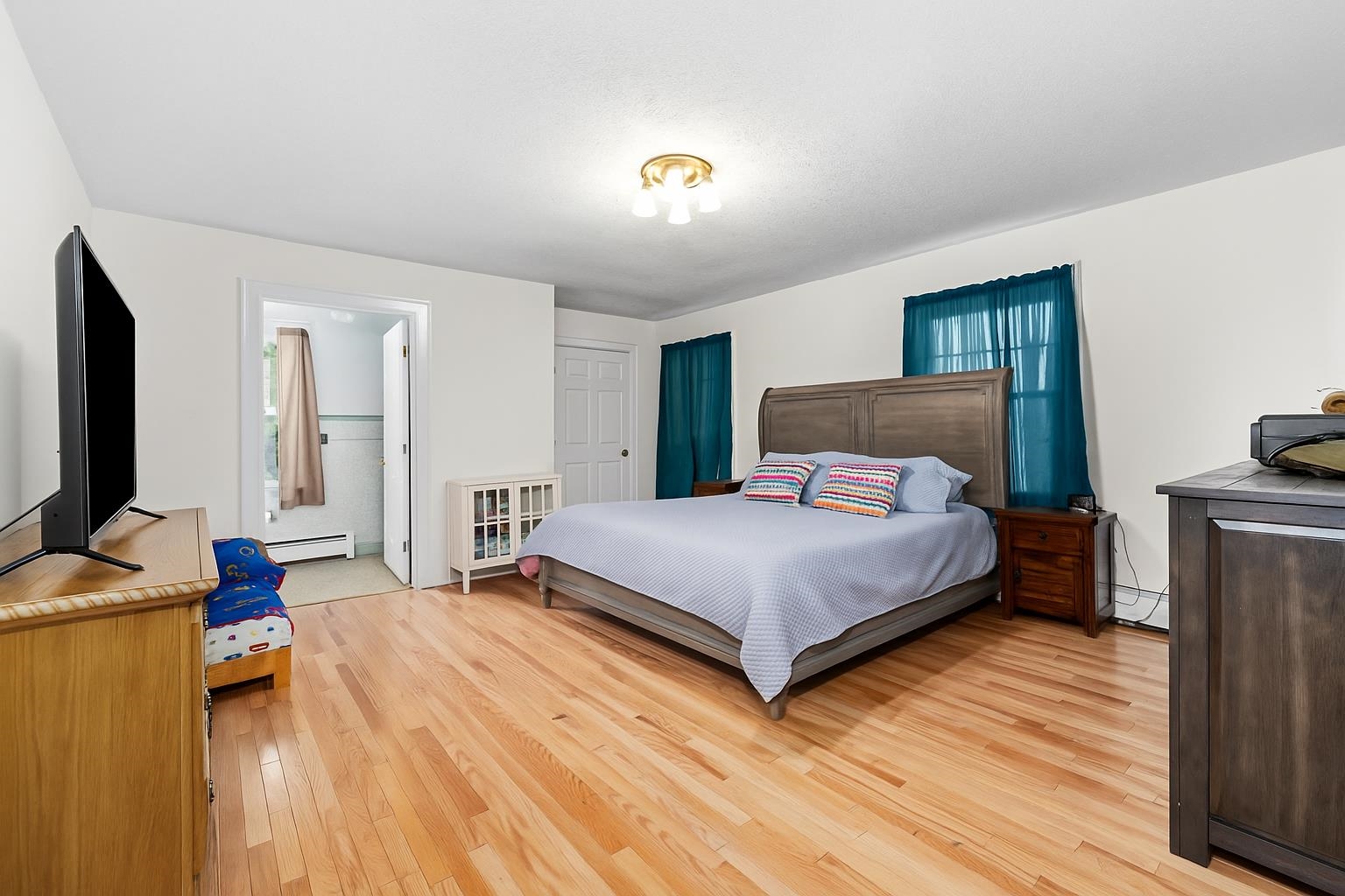 1370 MIDDLEBROOK RD, STAUNTON, Virginia 24401, 5 Bedrooms Bedrooms, ,4 BathroomsBathrooms,Residential,14,1370 MIDDLEBROOK RD,669053 MLS # 669053