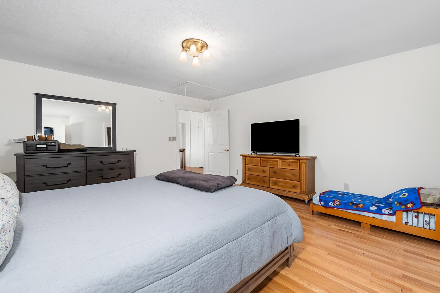 1370 MIDDLEBROOK RD, STAUNTON, Virginia 24401, 5 Bedrooms Bedrooms, ,4 BathroomsBathrooms,Residential,14,1370 MIDDLEBROOK RD,669053 MLS # 669053