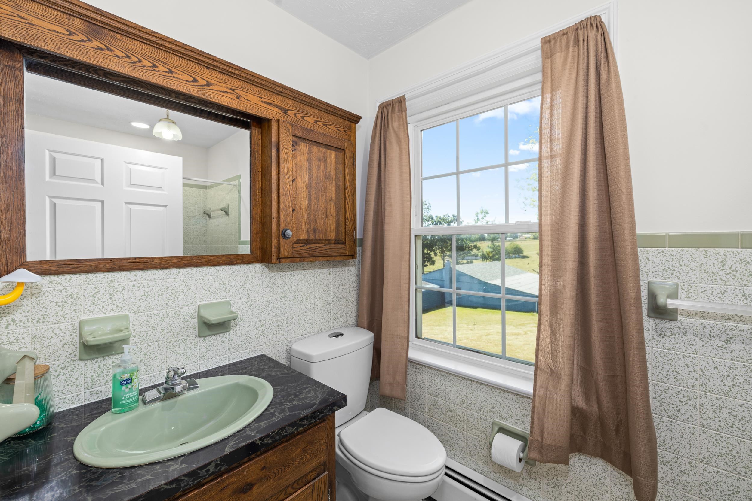 1370 MIDDLEBROOK RD, STAUNTON, Virginia 24401, 5 Bedrooms Bedrooms, ,4 BathroomsBathrooms,Residential,14,1370 MIDDLEBROOK RD,669053 MLS # 669053