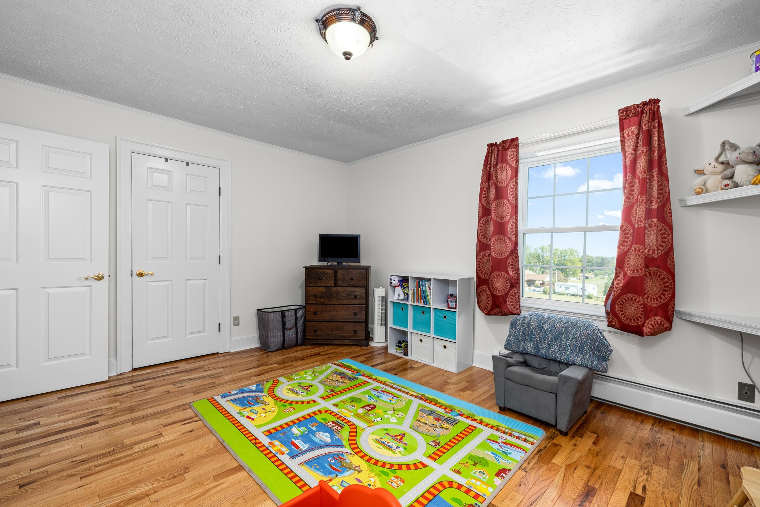 1370 MIDDLEBROOK RD, STAUNTON, Virginia 24401, 5 Bedrooms Bedrooms, ,4 BathroomsBathrooms,Residential,14,1370 MIDDLEBROOK RD,669053 MLS # 669053