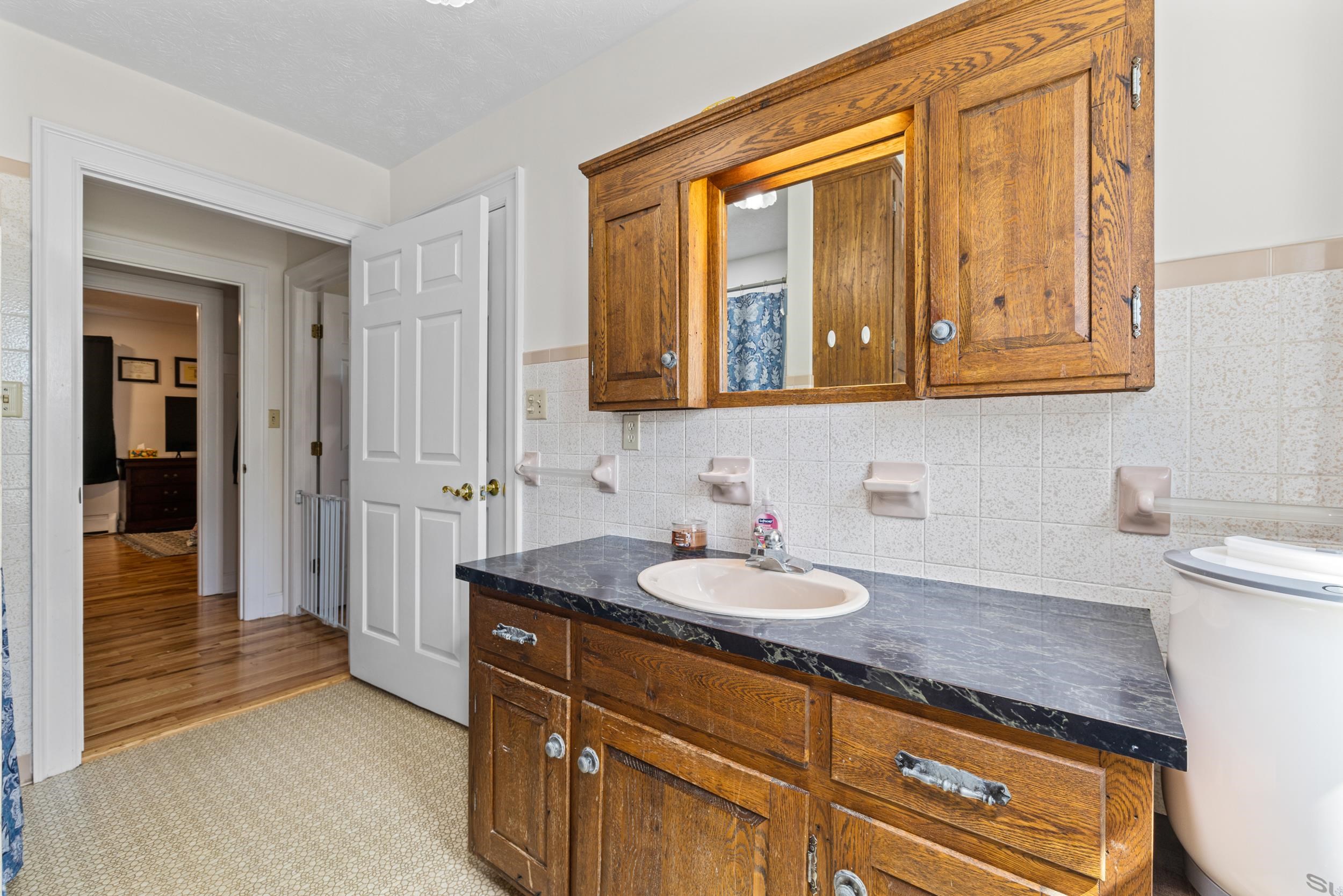 1370 MIDDLEBROOK RD, STAUNTON, Virginia 24401, 5 Bedrooms Bedrooms, ,4 BathroomsBathrooms,Residential,14,1370 MIDDLEBROOK RD,669053 MLS # 669053