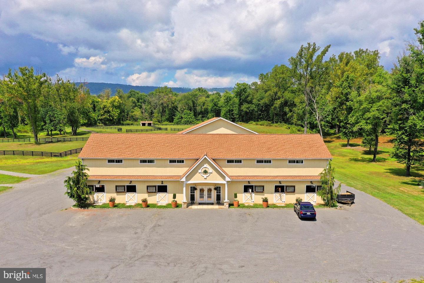 21281 BELLE GREY LN, UPPERVILLE, Virginia 20184, 3 Bedrooms Bedrooms, ,3 BathroomsBathrooms,Farm,For Sale,21281 BELLE GREY LN,VALO2107044 MLS # VALO2107044 21281 BELLE GREY LN, UPPERVILLE, Virginia 20184, 3 Bedrooms Bedrooms, ,3 BathroomsBathrooms,Farm,For Sale,21281 BELLE GREY LN,VALO2107044 MLS # VALO2107044