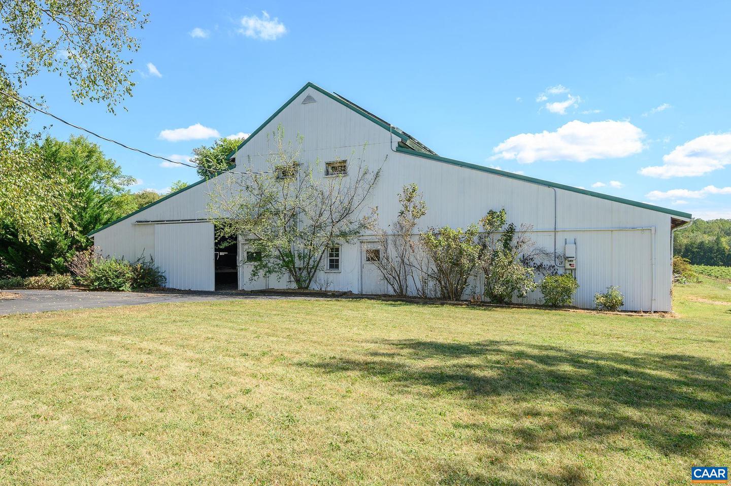 9175 BATESVILLE RD, AFTON, Virginia 22902, 5 Bedrooms Bedrooms, ,3 BathroomsBathrooms,Residential,For Sale,9175 BATESVILLE RD,669061 MLS # 669061 9175 BATESVILLE RD, AFTON, Virginia 22902, 5 Bedrooms Bedrooms, ,3 BathroomsBathrooms,Residential,For Sale,9175 BATESVILLE RD,669061 MLS # 669061