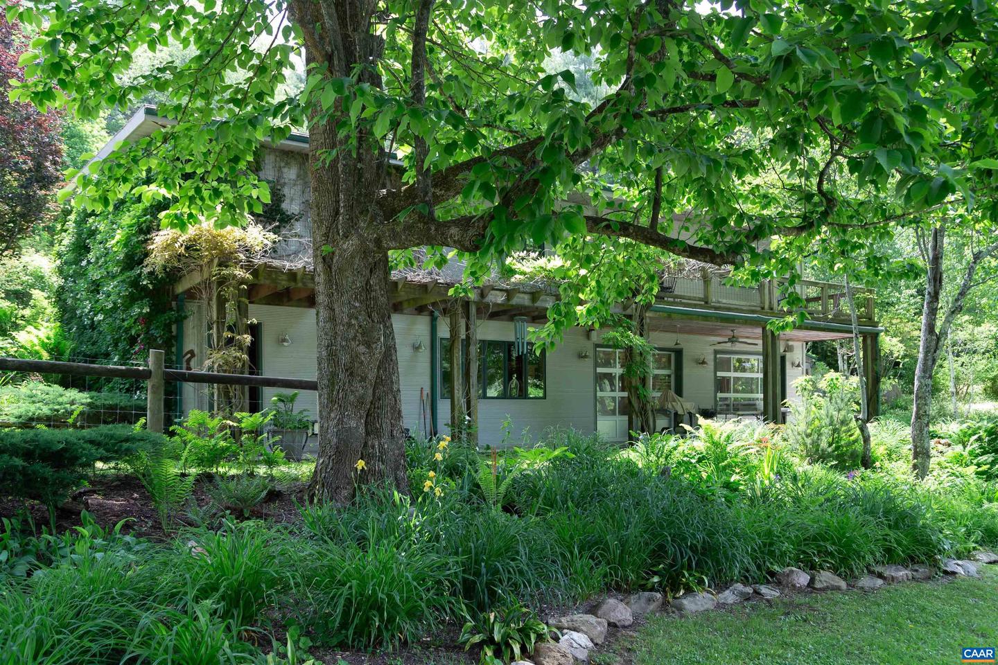 170 &amp; 174 SARVISBERRY LN SW, FLOYD, Virginia 24091, 6 Bedrooms Bedrooms, ,6 BathroomsBathrooms,Residential,For Sale,170 &amp; 174 SARVISBERRY LN SW,669138 MLS # 669138