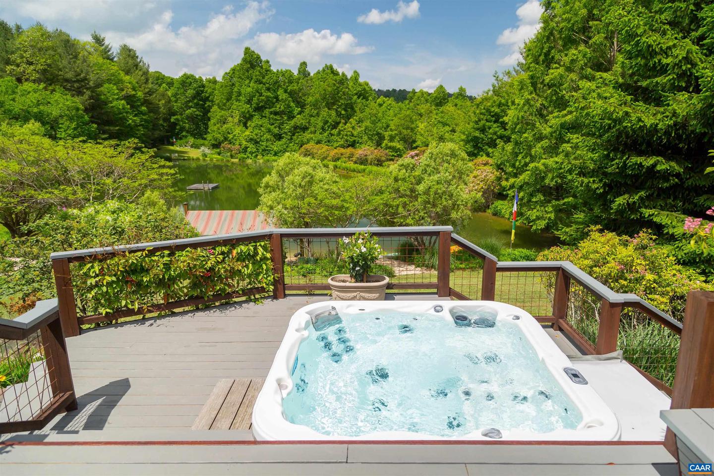 170 &amp; 174 SARVISBERRY LN SW, FLOYD, Virginia 24091, 6 Bedrooms Bedrooms, ,6 BathroomsBathrooms,Residential,For Sale,170 &amp; 174 SARVISBERRY LN SW,669138 MLS # 669138