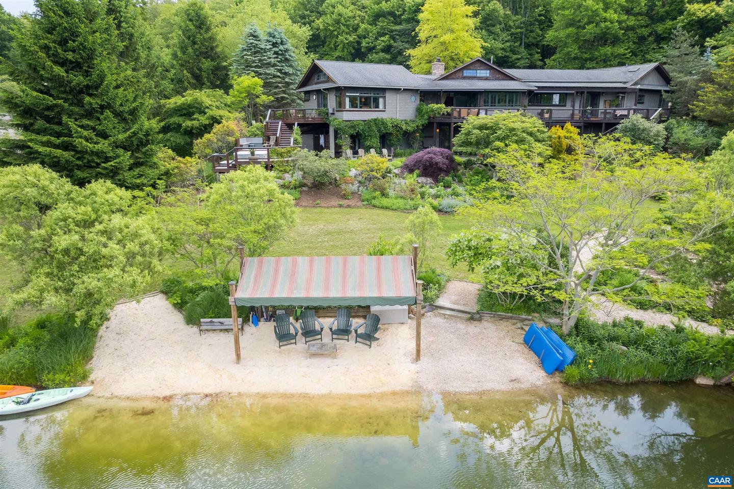 170 &amp; 174 SARVISBERRY LN SW, FLOYD, Virginia 24091, 6 Bedrooms Bedrooms, ,6 BathroomsBathrooms,Residential,For Sale,170 &amp; 174 SARVISBERRY LN SW,669138 MLS # 669138