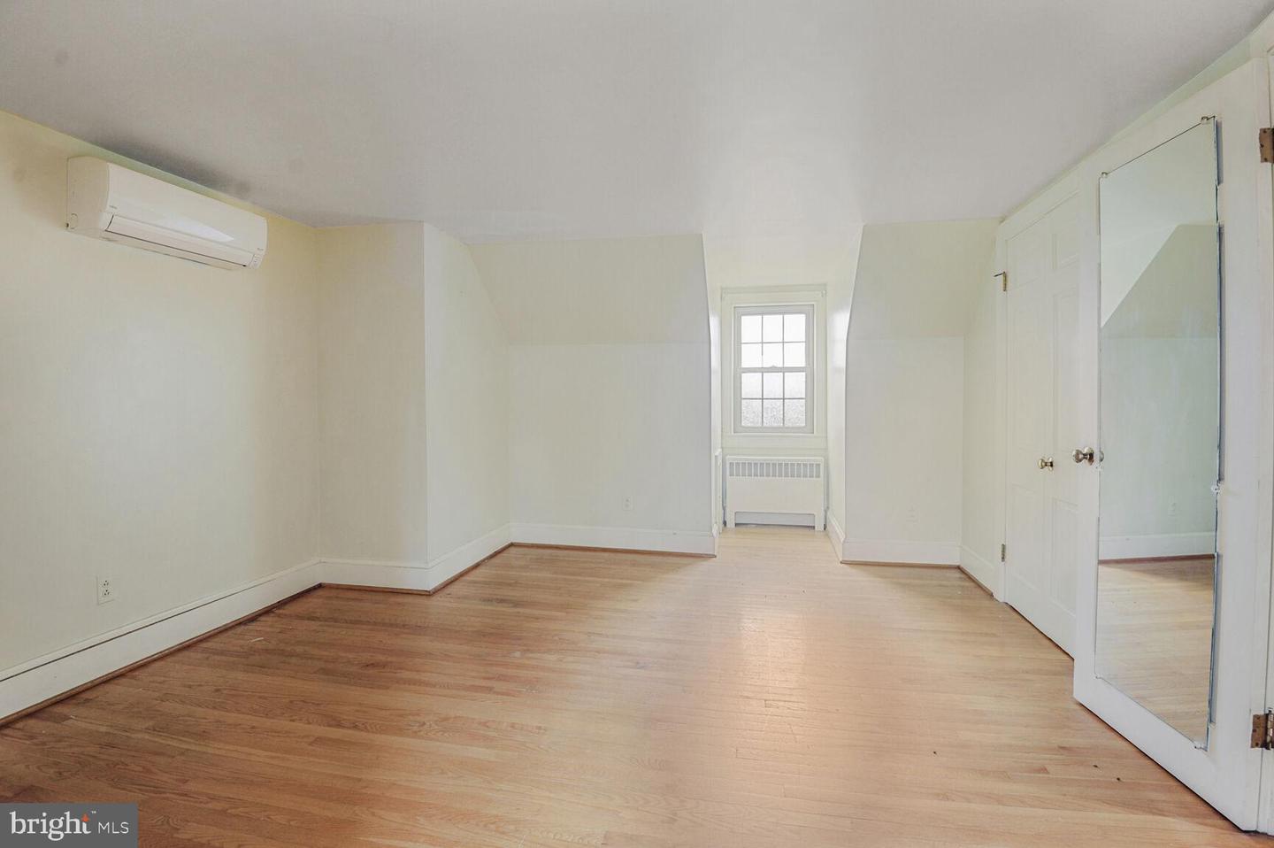 1600 BRIGGS RD, BERRYVILLE, Virginia 22611, 5 Bedrooms Bedrooms, 13 Rooms Rooms,3 BathroomsBathrooms,Residential,For Sale,1600 BRIGGS RD,VACL2003496 MLS # VACL2003496 1600 BRIGGS RD, BERRYVILLE, Virginia 22611, 5 Bedrooms Bedrooms, 13 Rooms Rooms,3 BathroomsBathrooms,Residential,For Sale,1600 BRIGGS RD,VACL2003496 MLS # VACL2003496