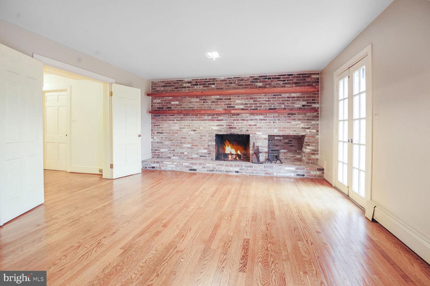 1600 BRIGGS RD, BERRYVILLE, Virginia 22611, 5 Bedrooms Bedrooms, 13 Rooms Rooms,3 BathroomsBathrooms,Residential,For Sale,1600 BRIGGS RD,VACL2003496 MLS # VACL2003496 1600 BRIGGS RD, BERRYVILLE, Virginia 22611, 5 Bedrooms Bedrooms, 13 Rooms Rooms,3 BathroomsBathrooms,Residential,For Sale,1600 BRIGGS RD,VACL2003496 MLS # VACL2003496