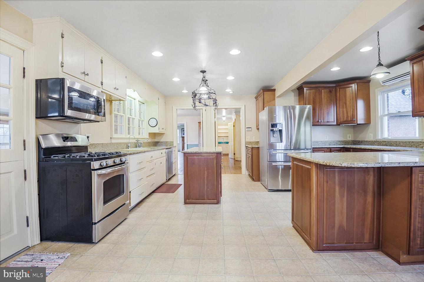 1600 BRIGGS RD, BERRYVILLE, Virginia 22611, 5 Bedrooms Bedrooms, 13 Rooms Rooms,3 BathroomsBathrooms,Residential,For Sale,1600 BRIGGS RD,VACL2003496 MLS # VACL2003496 1600 BRIGGS RD, BERRYVILLE, Virginia 22611, 5 Bedrooms Bedrooms, 13 Rooms Rooms,3 BathroomsBathrooms,Residential,For Sale,1600 BRIGGS RD,VACL2003496 MLS # VACL2003496