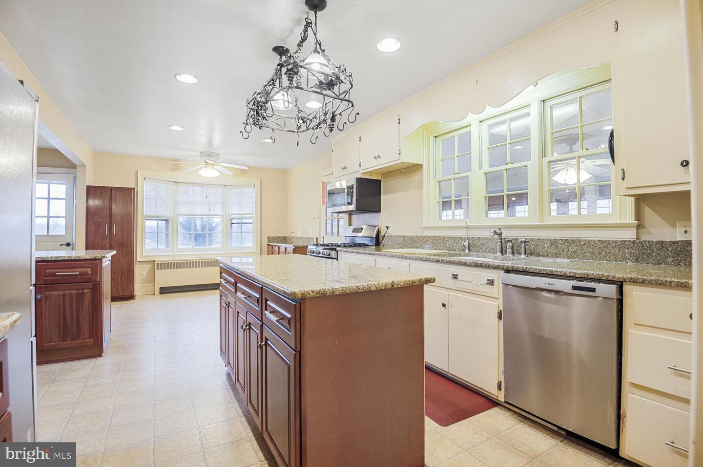 1600 BRIGGS RD, BERRYVILLE, Virginia 22611, 5 Bedrooms Bedrooms, 13 Rooms Rooms,3 BathroomsBathrooms,Residential,For Sale,1600 BRIGGS RD,VACL2003496 MLS # VACL2003496 1600 BRIGGS RD, BERRYVILLE, Virginia 22611, 5 Bedrooms Bedrooms, 13 Rooms Rooms,3 BathroomsBathrooms,Residential,For Sale,1600 BRIGGS RD,VACL2003496 MLS # VACL2003496