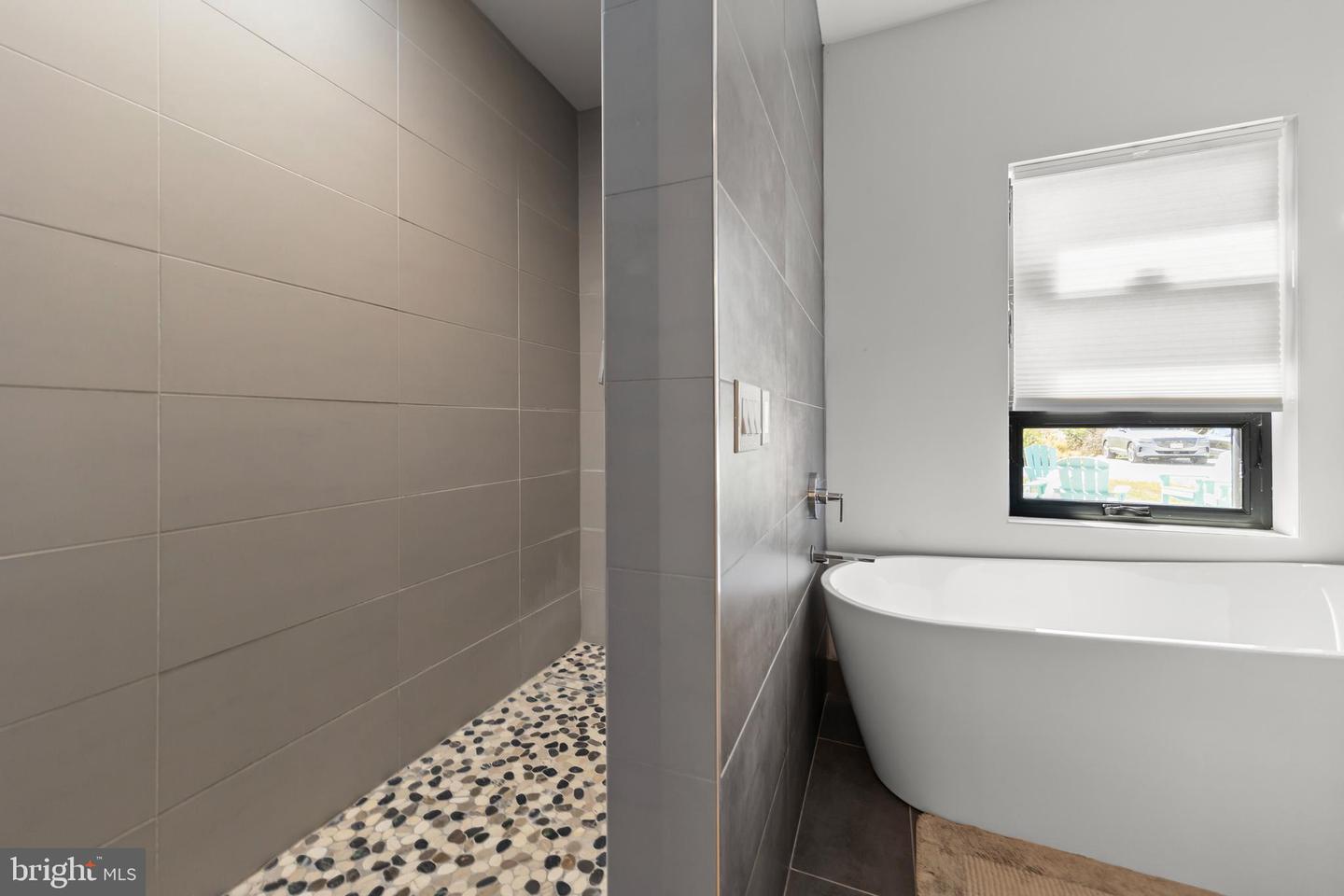 1744 LORD FAIRFAX HWY, BERRYVILLE, Virginia 22611, 4 Bedrooms Bedrooms, ,3 BathroomsBathrooms,Residential,For Sale,1744 LORD FAIRFAX HWY,VACL2006002 MLS # VACL2006002