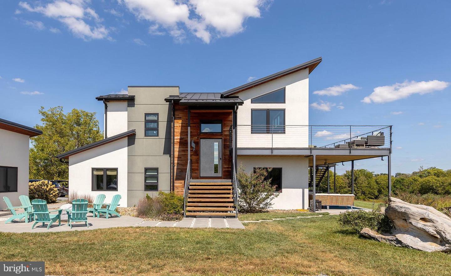 1744 LORD FAIRFAX HWY, BERRYVILLE, Virginia 22611, 4 Bedrooms Bedrooms, ,3 BathroomsBathrooms,Residential,For Sale,1744 LORD FAIRFAX HWY,VACL2006002 MLS # VACL2006002