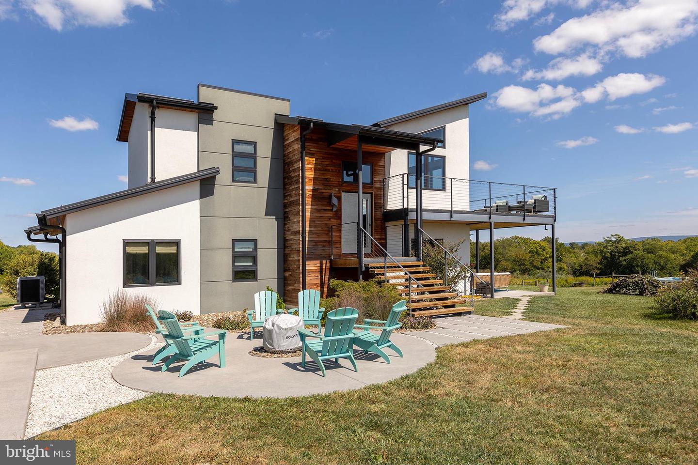 1744 LORD FAIRFAX HWY, BERRYVILLE, Virginia 22611, 4 Bedrooms Bedrooms, ,2 BathroomsBathrooms,Farm,For Sale,1744 LORD FAIRFAX HWY,VACL2006010 MLS # VACL2006010