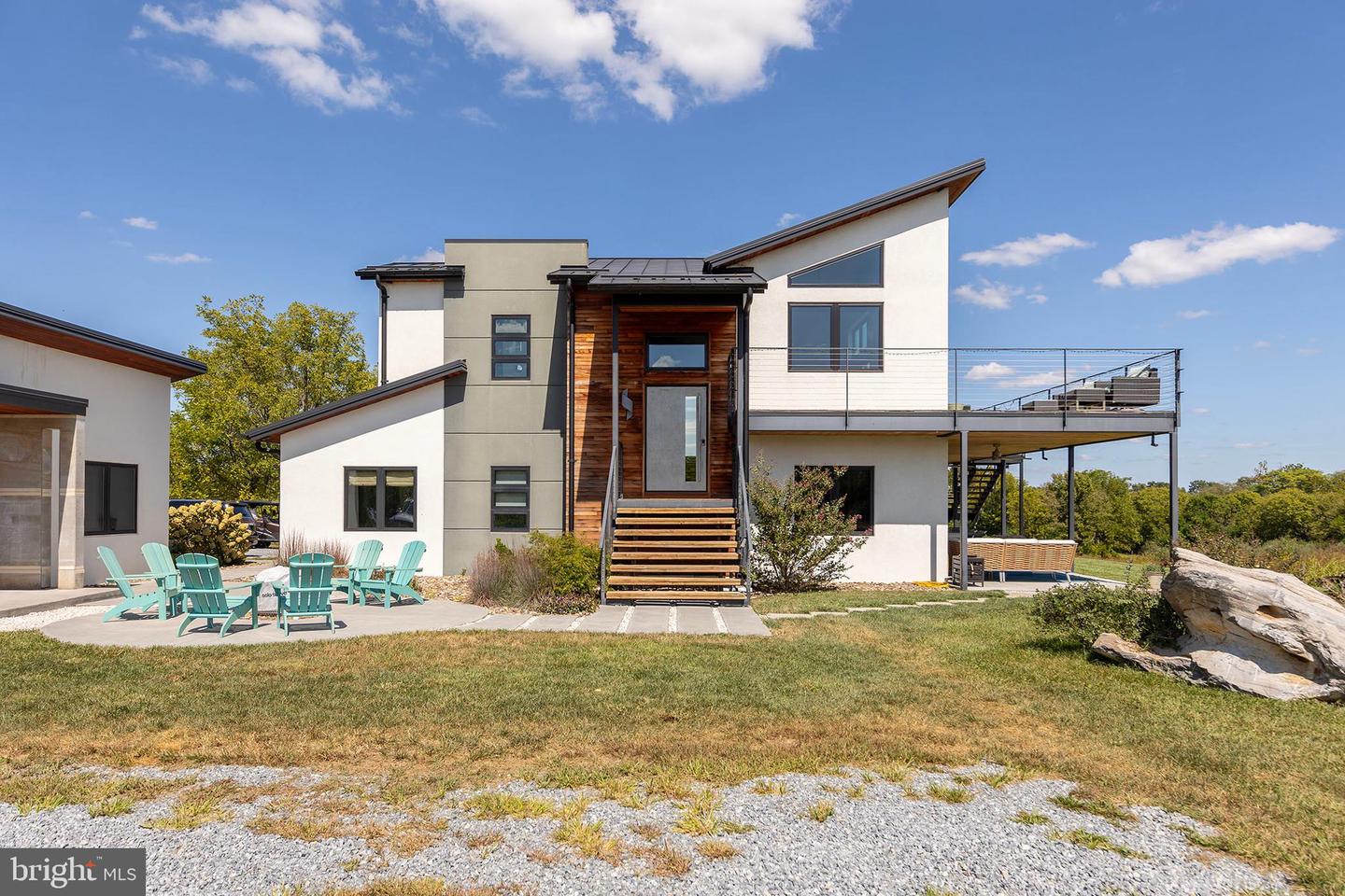 1744 LORD FAIRFAX HWY, BERRYVILLE, Virginia 22611, 4 Bedrooms Bedrooms, ,2 BathroomsBathrooms,Farm,For Sale,1744 LORD FAIRFAX HWY,VACL2006010 MLS # VACL2006010