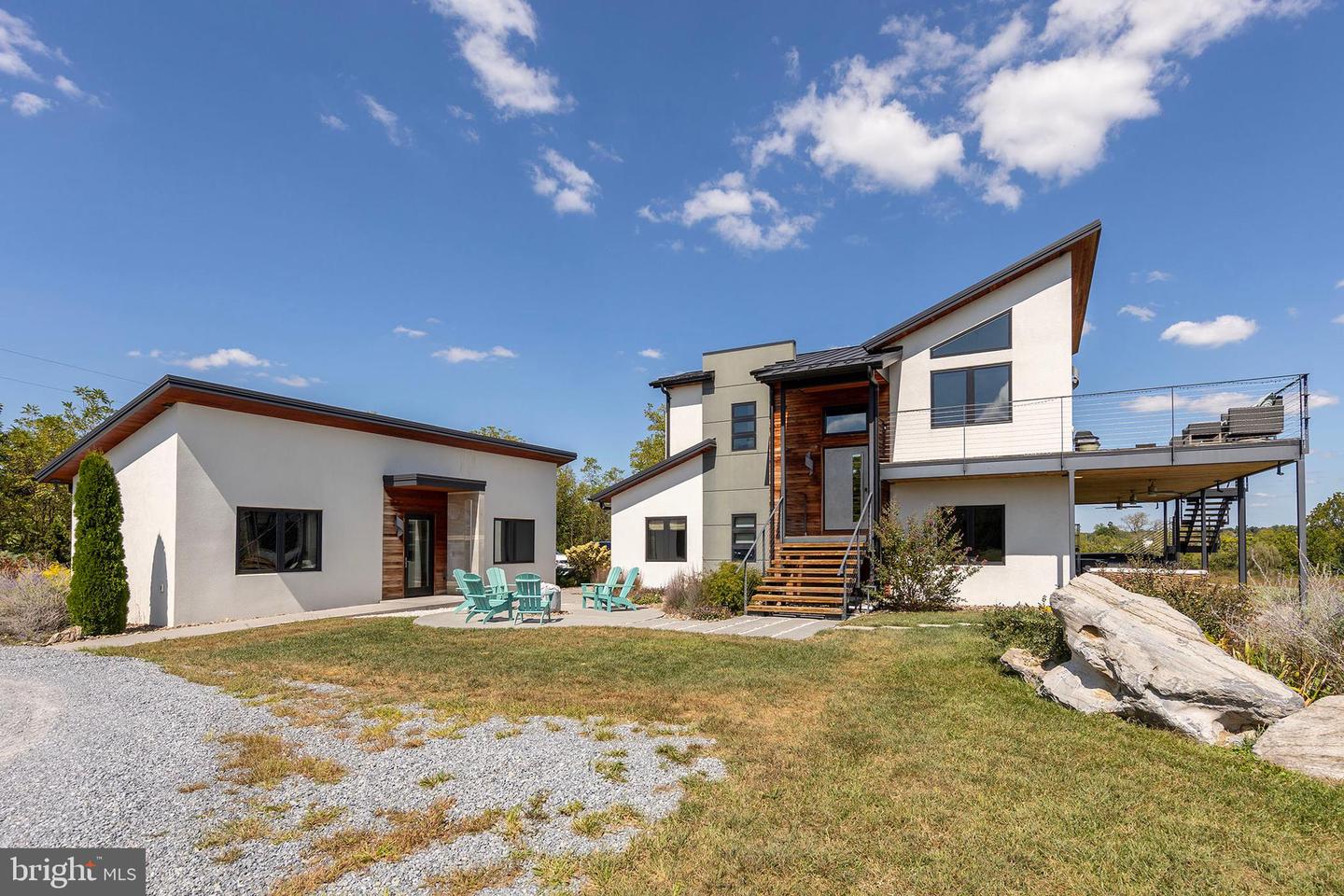 1744 LORD FAIRFAX HWY, BERRYVILLE, Virginia 22611, 4 Bedrooms Bedrooms, ,2 BathroomsBathrooms,Farm,For Sale,1744 LORD FAIRFAX HWY,VACL2006010 MLS # VACL2006010