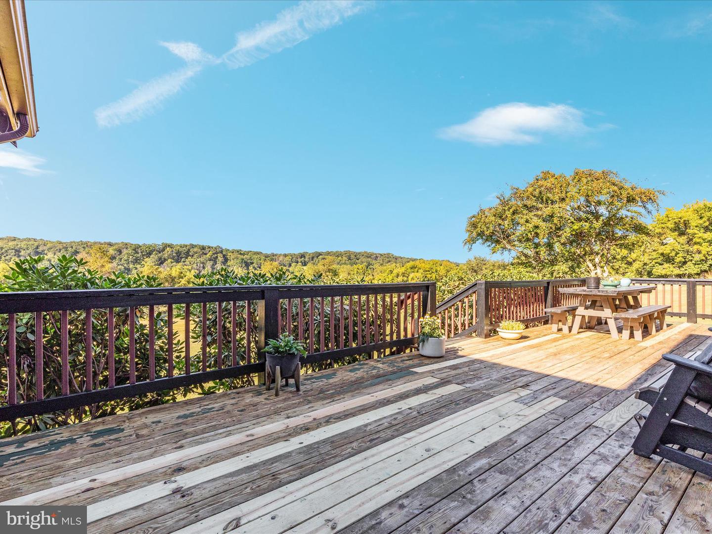 16 RIVER BOAT DR, FRONT ROYAL, Virginia 22630, 4 Bedrooms Bedrooms, ,2 BathroomsBathrooms,Residential,For Sale,16 RIVER BOAT DR,VAWR2012344 MLS # VAWR2012344