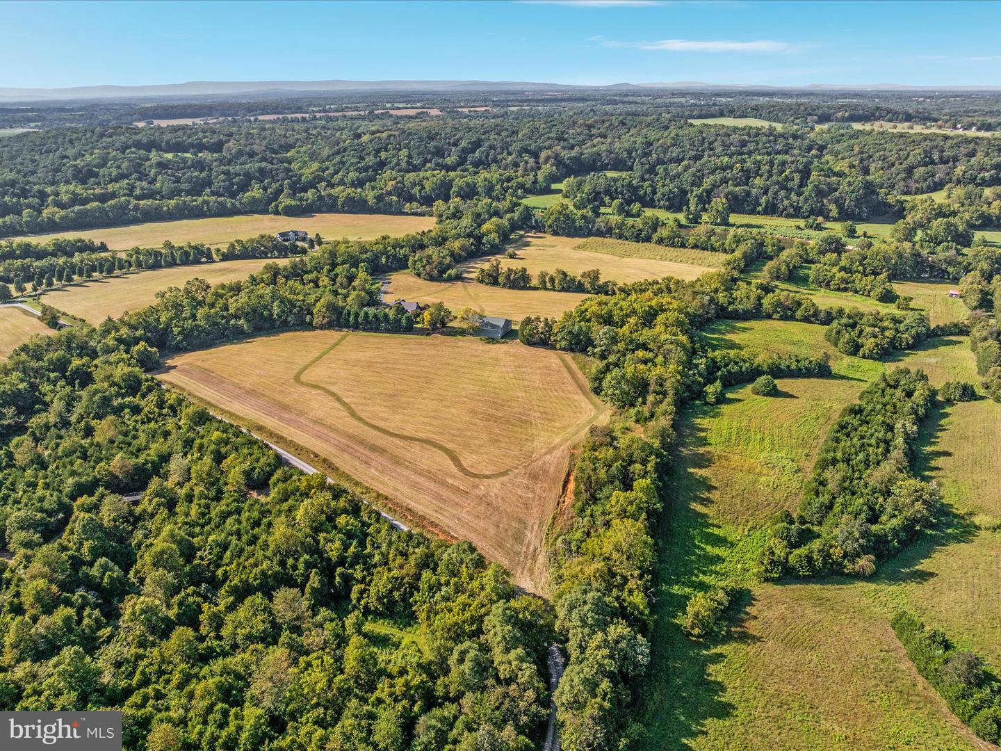 16 RIVER BOAT DR, FRONT ROYAL, Virginia 22630, 4 Bedrooms Bedrooms, ,2 BathroomsBathrooms,Residential,For Sale,16 RIVER BOAT DR,VAWR2012344 MLS # VAWR2012344