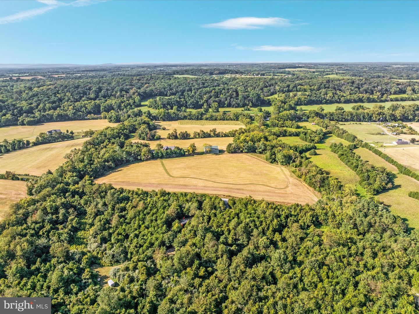 16 RIVER BOAT DR, FRONT ROYAL, Virginia 22630, 4 Bedrooms Bedrooms, ,2 BathroomsBathrooms,Residential,For Sale,16 RIVER BOAT DR,VAWR2012344 MLS # VAWR2012344