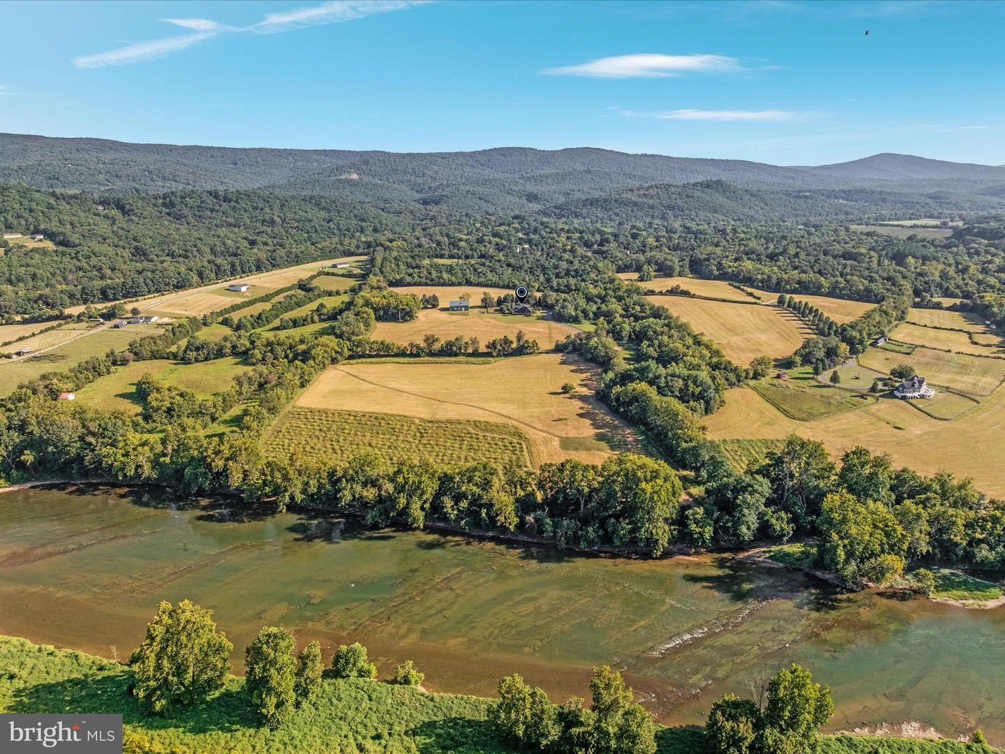 16 RIVER BOAT DR, FRONT ROYAL, Virginia 22630, 4 Bedrooms Bedrooms, ,2 BathroomsBathrooms,Residential,For Sale,16 RIVER BOAT DR,VAWR2012344 MLS # VAWR2012344