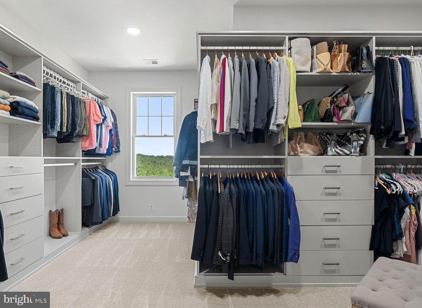 22077 OATLANDS RD, ALDIE, Virginia 20105, 5 Bedrooms Bedrooms, ,5 BathroomsBathrooms,Residential,For Sale,22077 OATLANDS RD,VALO2101470 MLS # VALO2101470 22077 OATLANDS RD, ALDIE, Virginia 20105, 5 Bedrooms Bedrooms, ,5 BathroomsBathrooms,Residential,For Sale,22077 OATLANDS RD,VALO2101470 MLS # VALO2101470