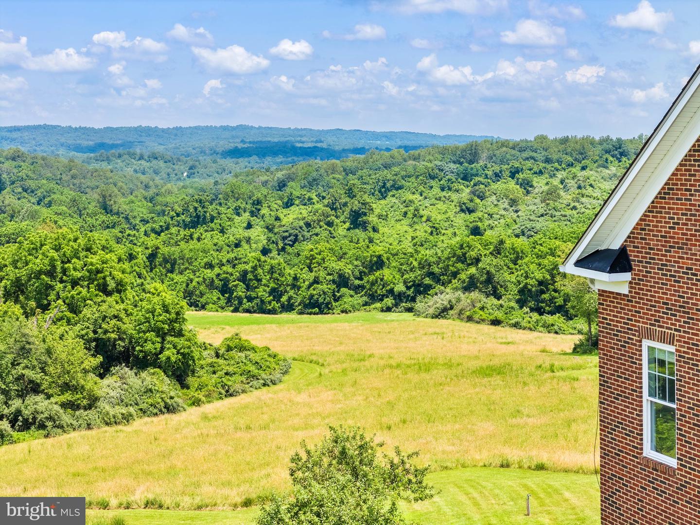 22077 OATLANDS RD, ALDIE, Virginia 20105, 5 Bedrooms Bedrooms, ,5 BathroomsBathrooms,Residential,For Sale,22077 OATLANDS RD,VALO2101470 MLS # VALO2101470 22077 OATLANDS RD, ALDIE, Virginia 20105, 5 Bedrooms Bedrooms, ,5 BathroomsBathrooms,Residential,For Sale,22077 OATLANDS RD,VALO2101470 MLS # VALO2101470