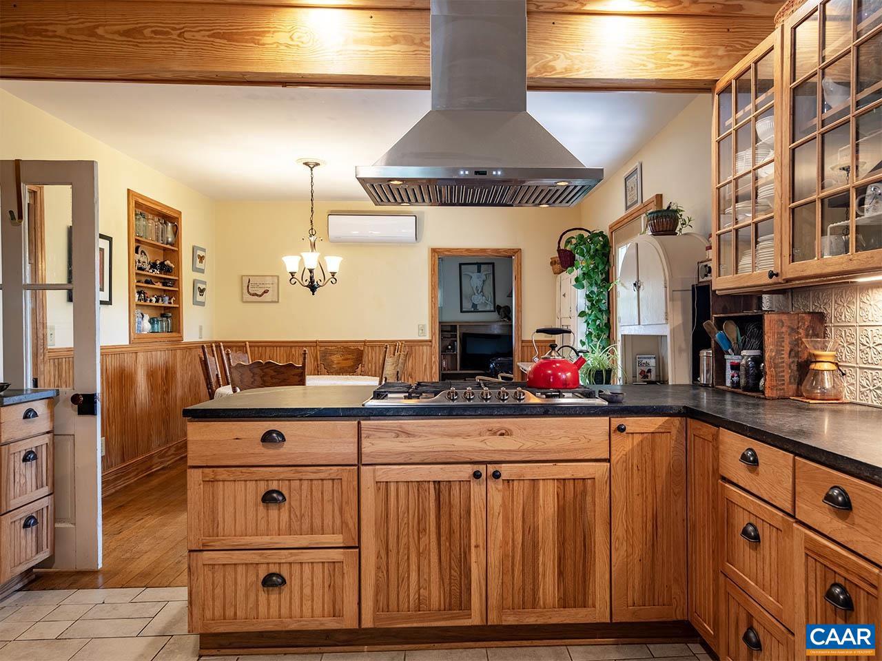 424 BALSLEY RD, STAUNTON, Virginia 24401, 3 Bedrooms Bedrooms, ,2 BathroomsBathrooms,Residential,For Sale,424 BALSLEY RD,669098 MLS # 669098