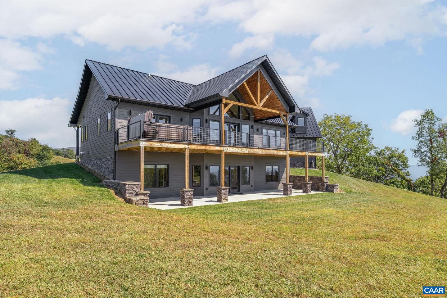 699 HENDRICKSON RD, PEMBROKE, Virginia 24136, 5 Bedrooms Bedrooms, ,3 BathroomsBathrooms,Residential,For Sale,699 HENDRICKSON RD,669395 MLS # 669395