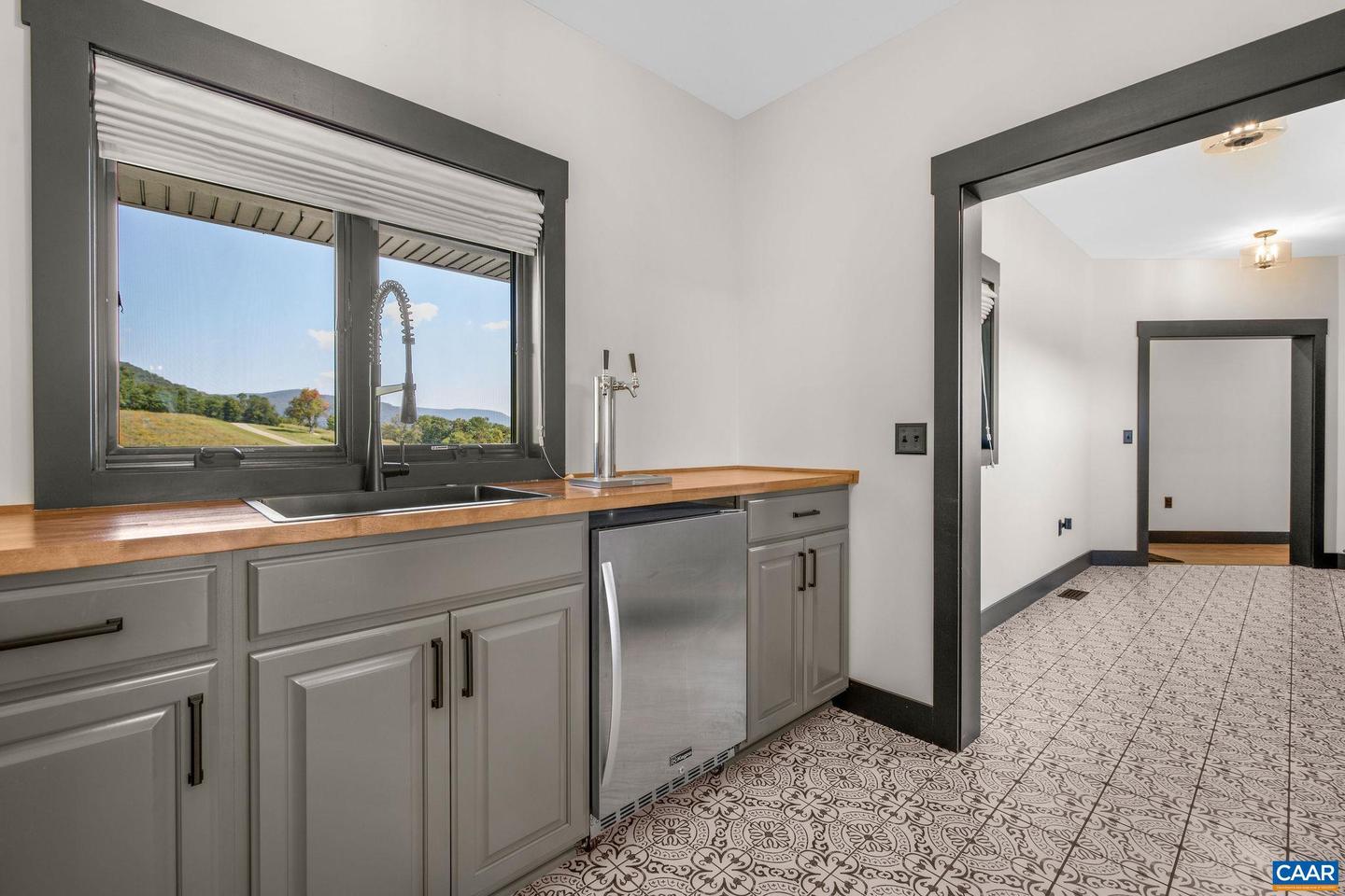 699 HENDRICKSON RD, PEMBROKE, Virginia 24136, 5 Bedrooms Bedrooms, ,3 BathroomsBathrooms,Residential,For Sale,699 HENDRICKSON RD,669395 MLS # 669395