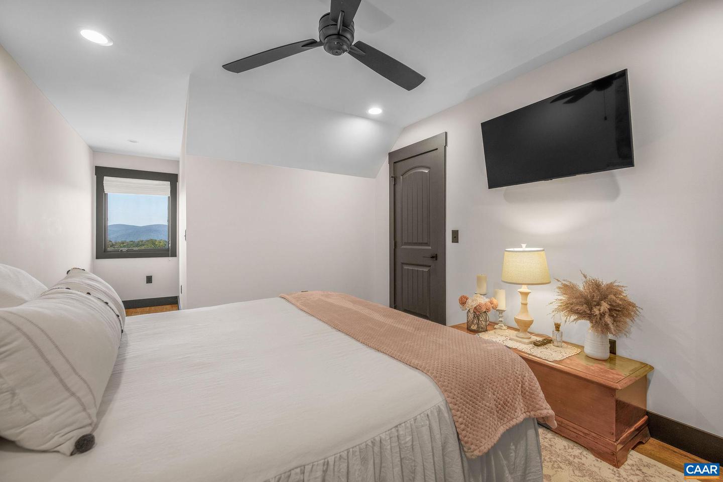 699 HENDRICKSON RD, PEMBROKE, Virginia 24136, 5 Bedrooms Bedrooms, ,3 BathroomsBathrooms,Residential,For Sale,699 HENDRICKSON RD,669395 MLS # 669395