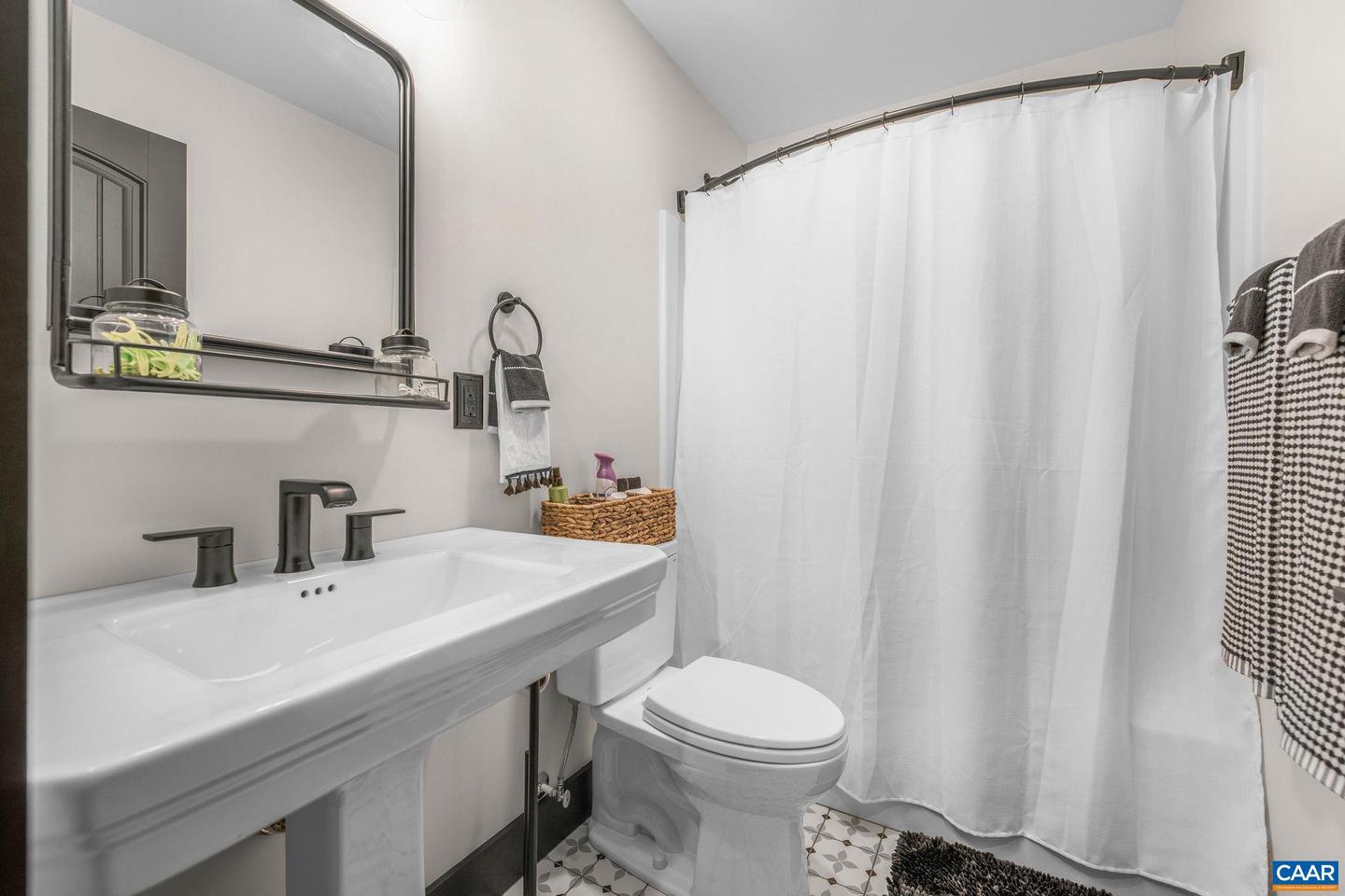 699 HENDRICKSON RD, PEMBROKE, Virginia 24136, 5 Bedrooms Bedrooms, ,3 BathroomsBathrooms,Residential,For Sale,699 HENDRICKSON RD,669395 MLS # 669395