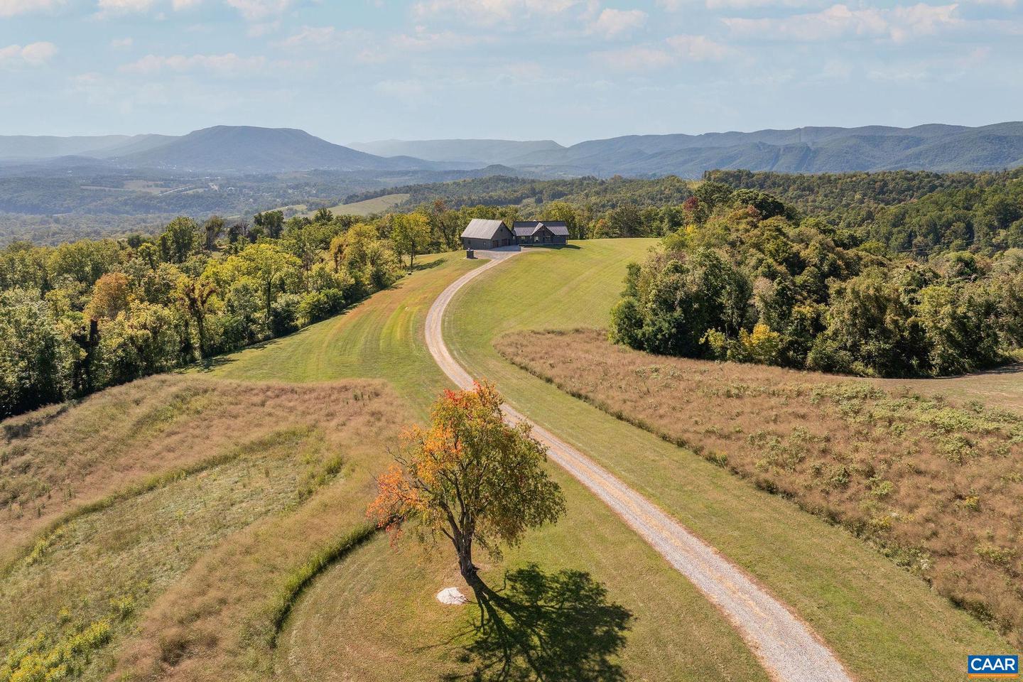 699 HENDRICKSON RD, PEMBROKE, Virginia 24136, 5 Bedrooms Bedrooms, ,3 BathroomsBathrooms,Residential,For Sale,699 HENDRICKSON RD,669395 MLS # 669395