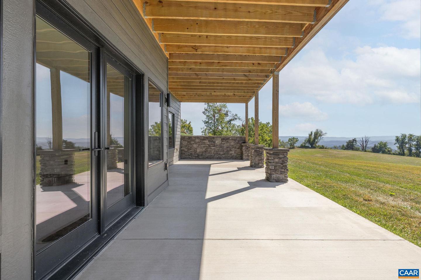 699 HENDRICKSON RD, PEMBROKE, Virginia 24136, 5 Bedrooms Bedrooms, ,3 BathroomsBathrooms,Residential,For Sale,699 HENDRICKSON RD,669395 MLS # 669395