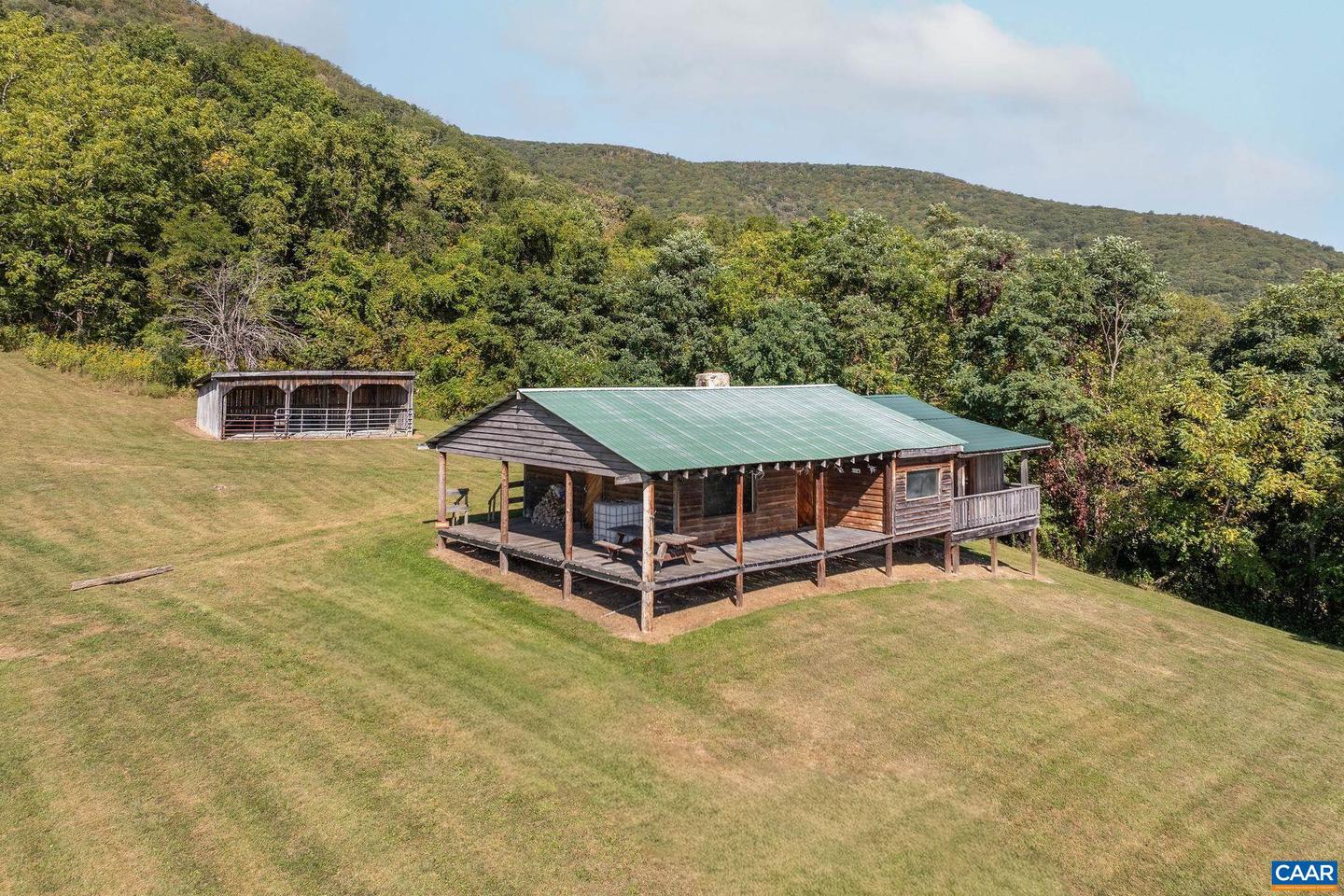 699 HENDRICKSON RD, PEMBROKE, Virginia 24136, 5 Bedrooms Bedrooms, ,3 BathroomsBathrooms,Residential,For Sale,699 HENDRICKSON RD,669395 MLS # 669395